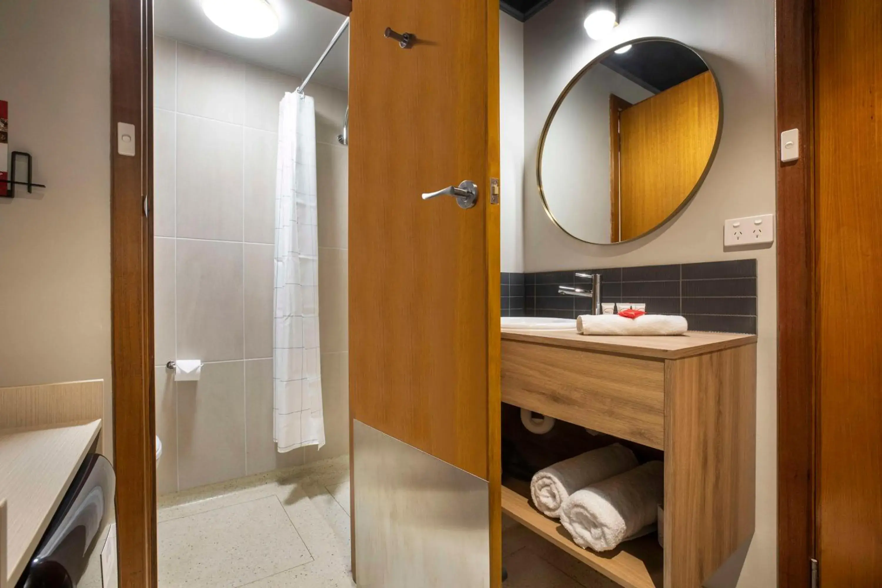 Standard Triple Studio in Nightcap at Empire Hotel Standard Triple Studio in Nightcap at Empire Hotel