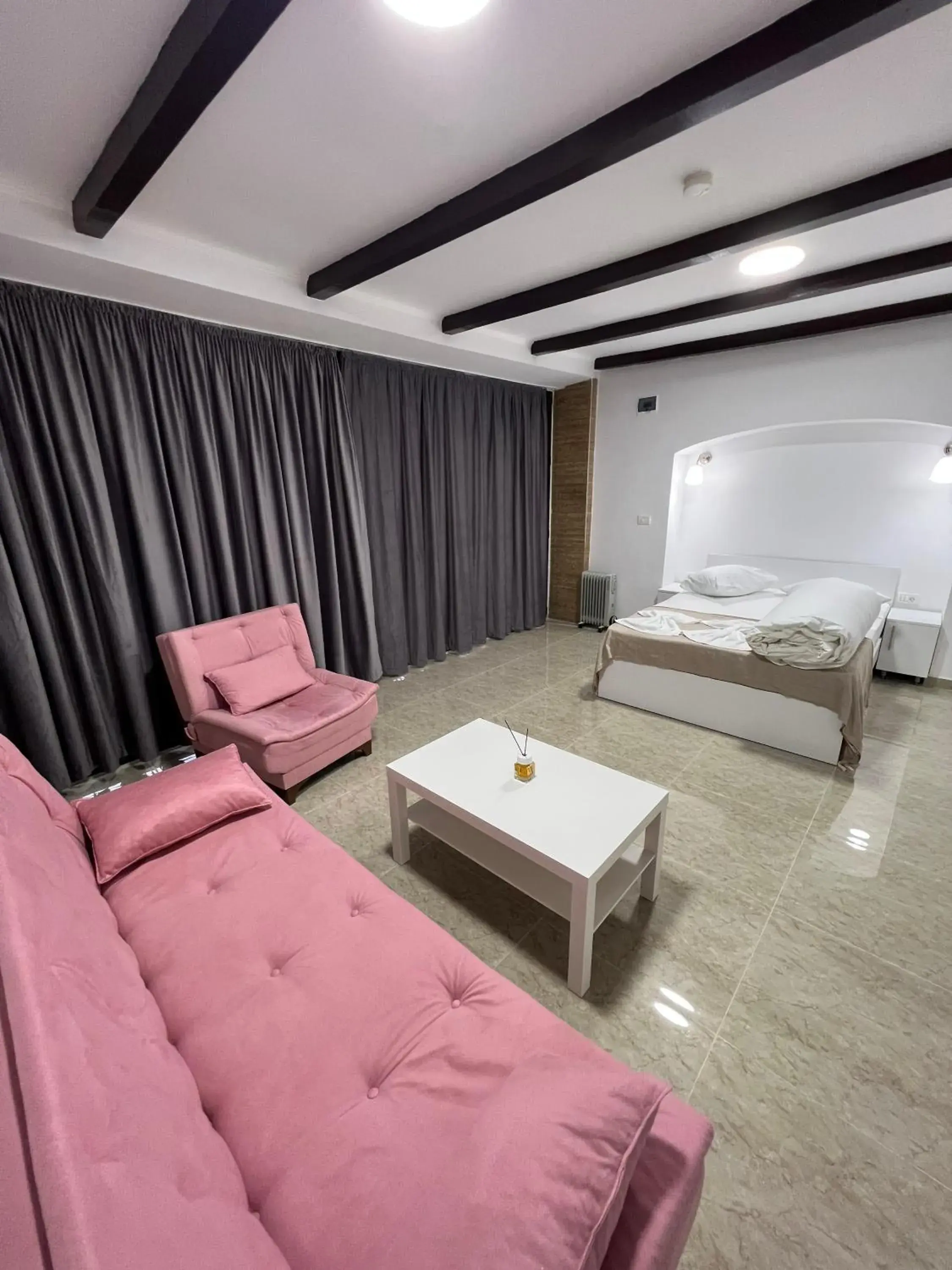 Queen Room with Balcony in Hostel Casa Popa Nan Queen Room with Balcony in Hostel Casa Popa Nan