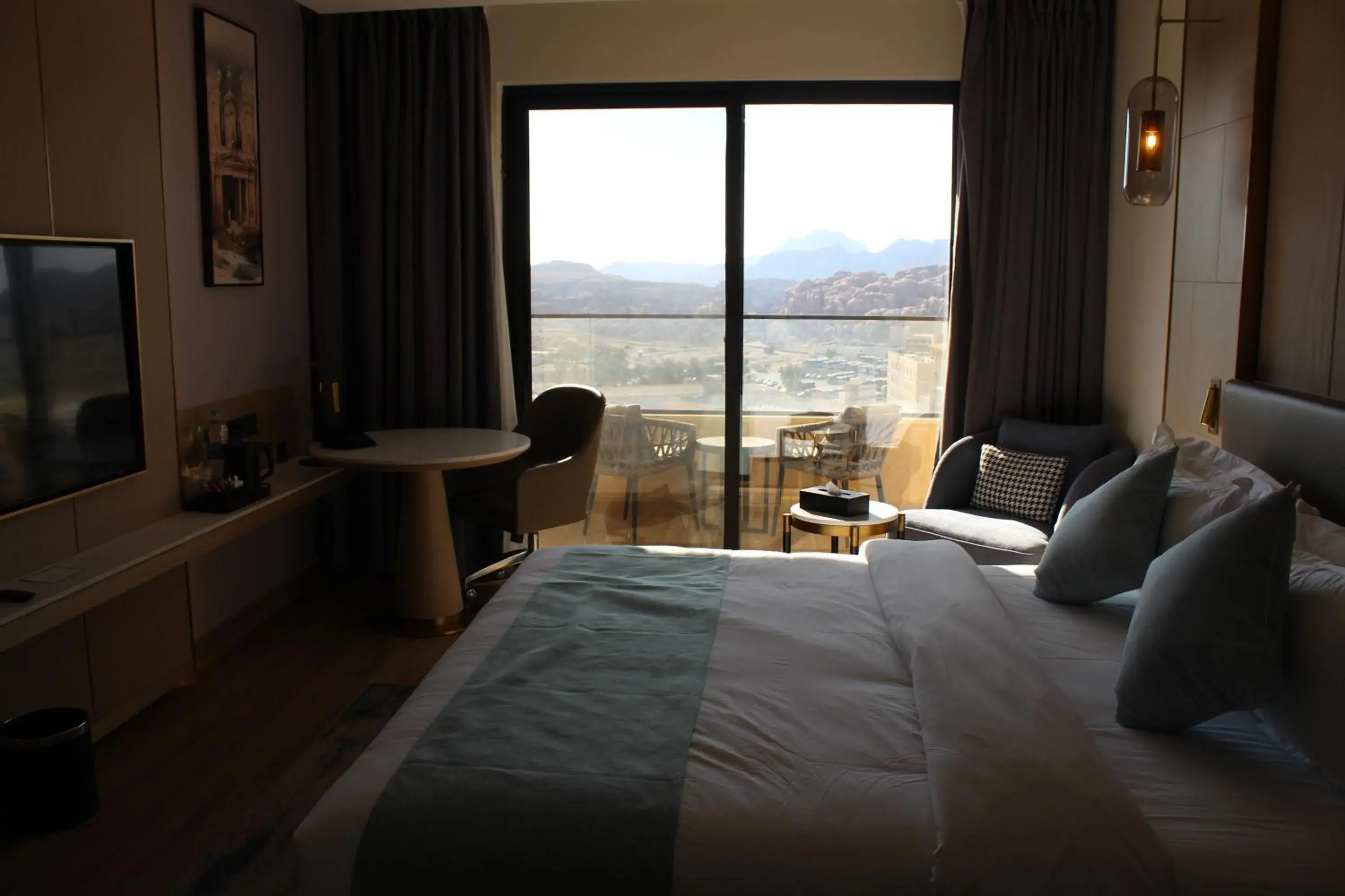 Deluxe Double Room in H Luxury Hotel Deluxe Double Room in H Luxury Hotel