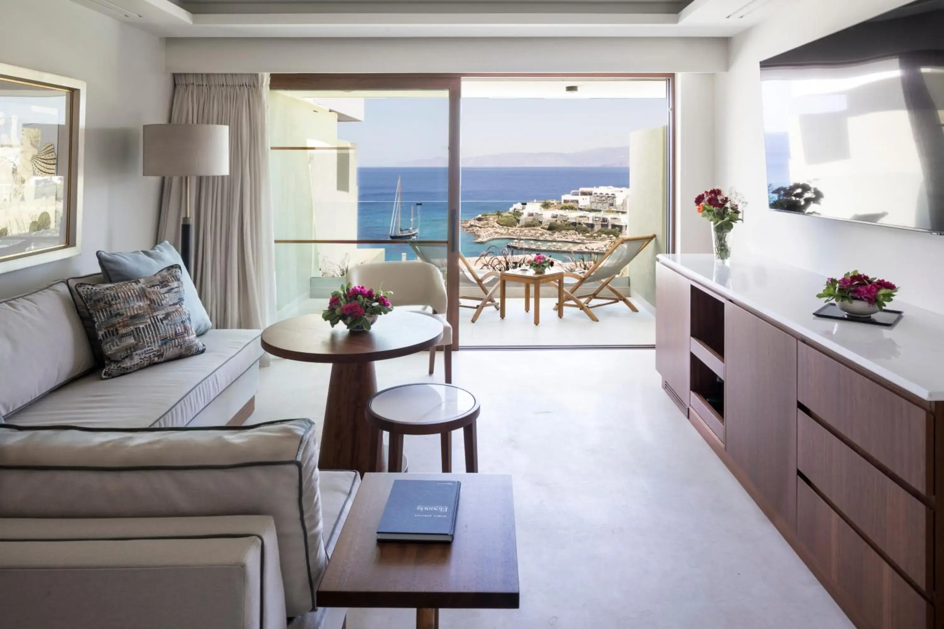 Premium Family One Bedroom Suite in Porto Elounda Golf & Spa Resort, Six Senses Spa Premium Family One Bedroom Suite in Porto Elounda Golf & Spa Resort, Six Senses Spa