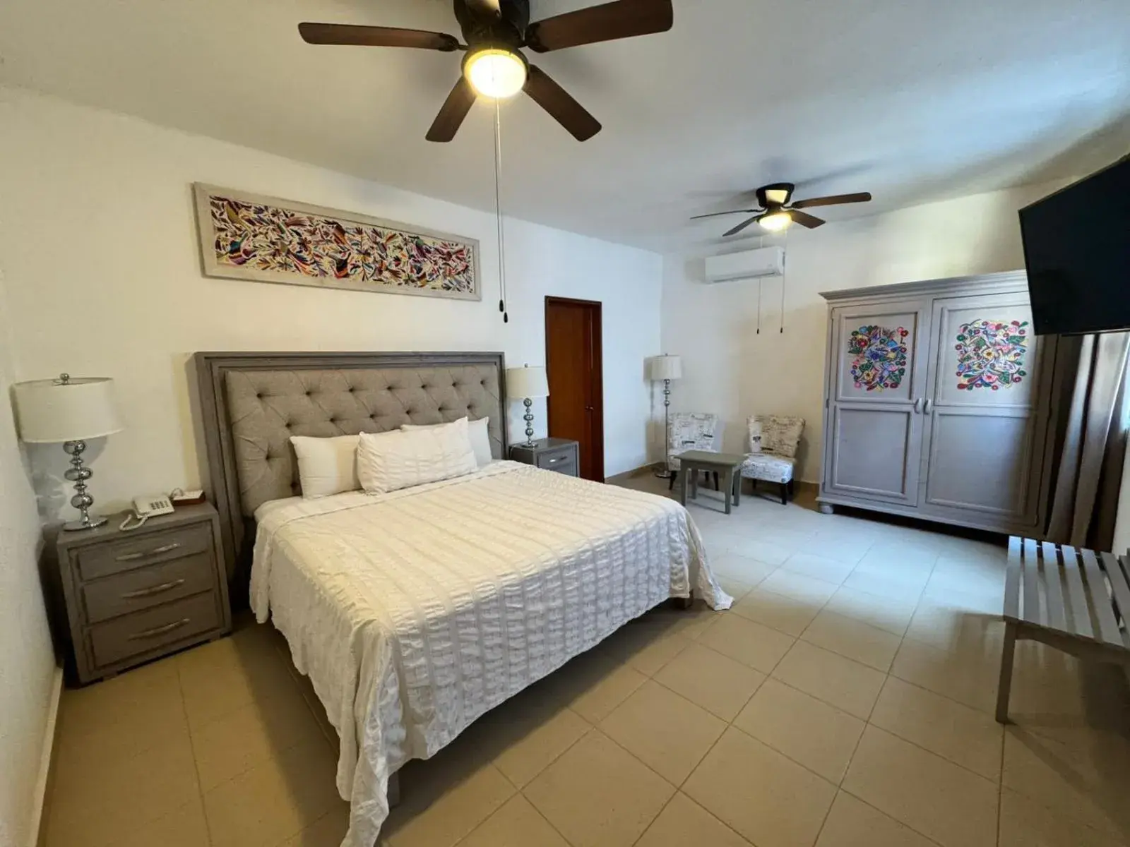 Deluxe King Suite in Ex Hacienda Santa Cecilia Deluxe King Suite in Ex Hacienda Santa Cecilia