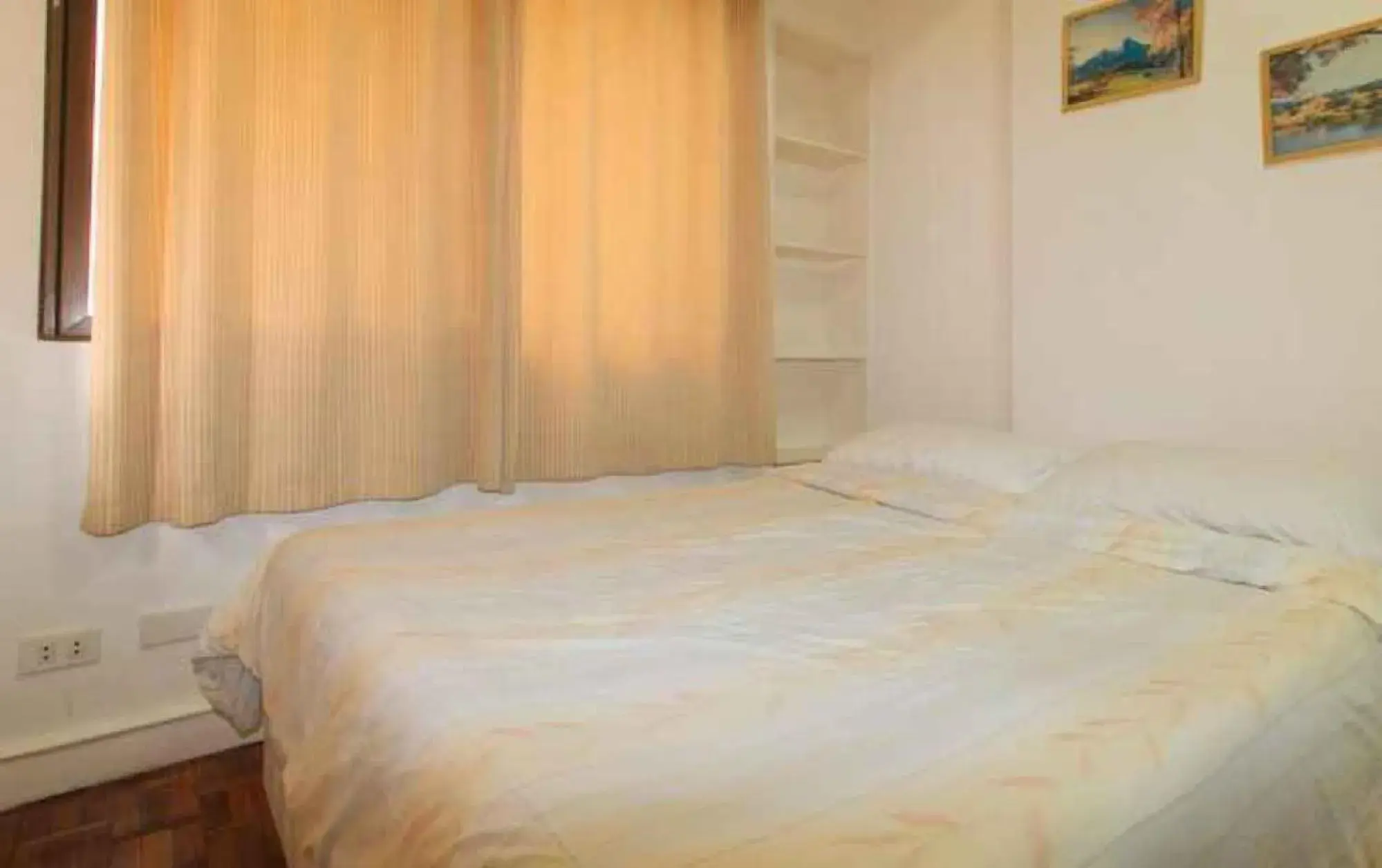 Three-Bedroom Suite in Sunette Tower Makati Three-Bedroom Suite in Sunette Tower Makati