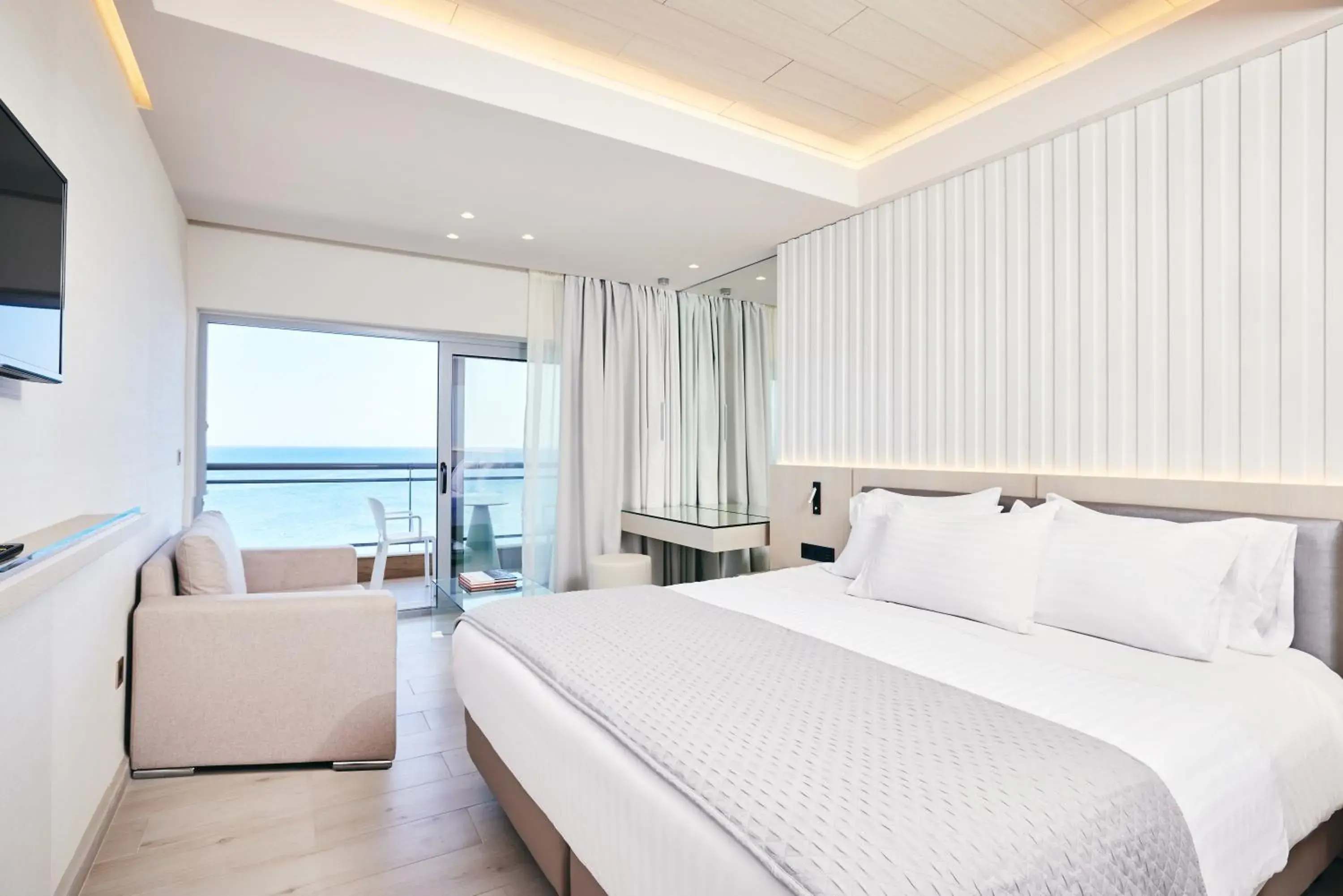 Double Room with Sea View in Mediterranean Hotel Double Room with Sea View in Mediterranean Hotel