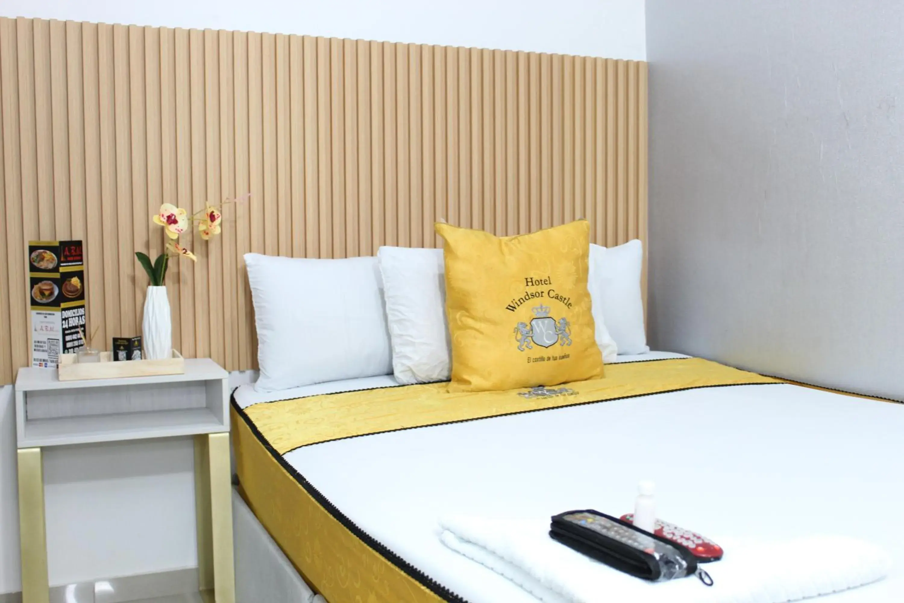 Deluxe Room in Hotel Windsor Castle Bogotá Deluxe Room in Hotel Windsor Castle Bogotá