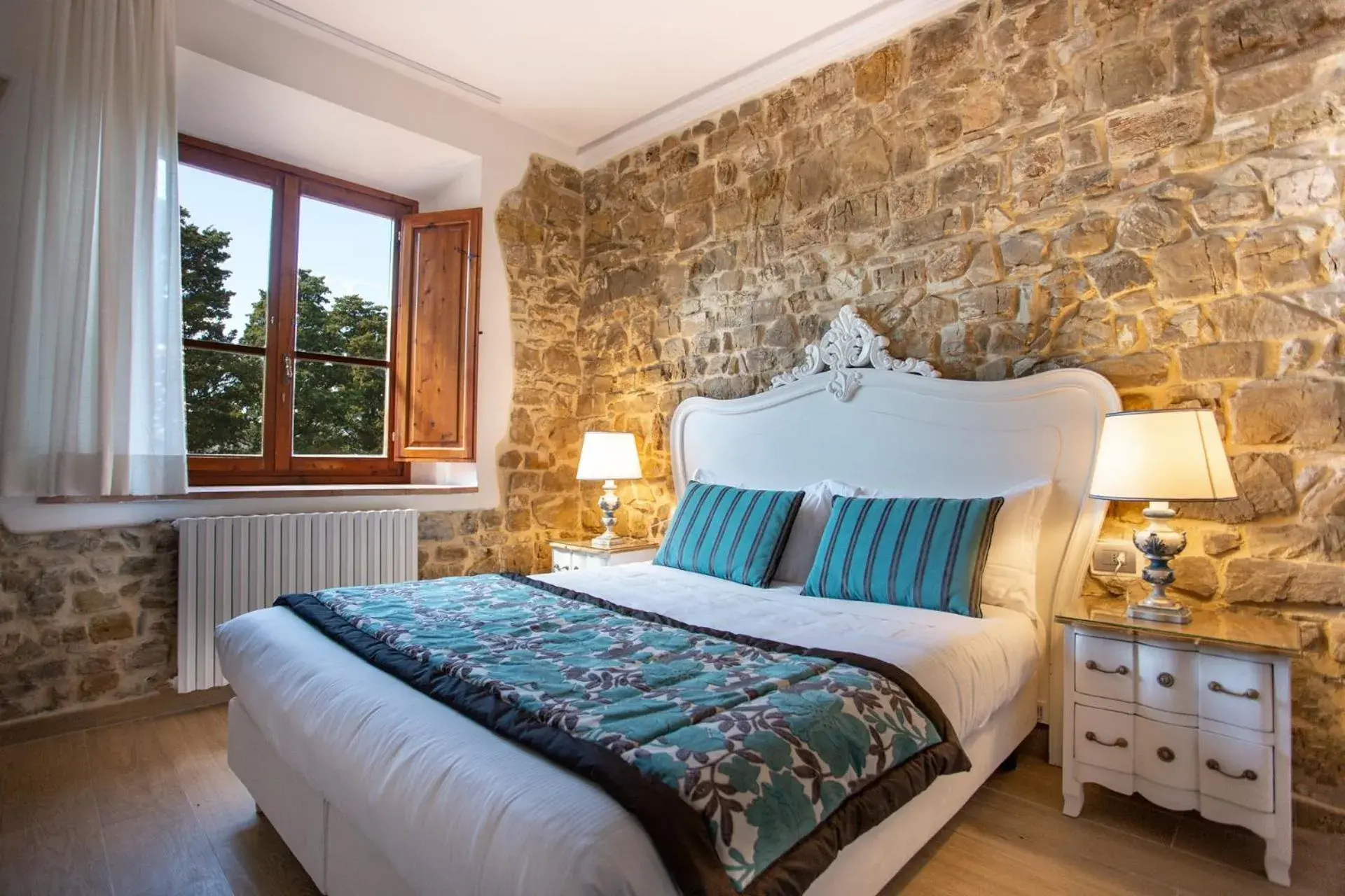 Deluxe Suite with Spa Bath - single occupancy in Residenza le Colline del Paradiso Deluxe Suite with Spa Bath - single occupancy in Residenza le Colline del Paradiso