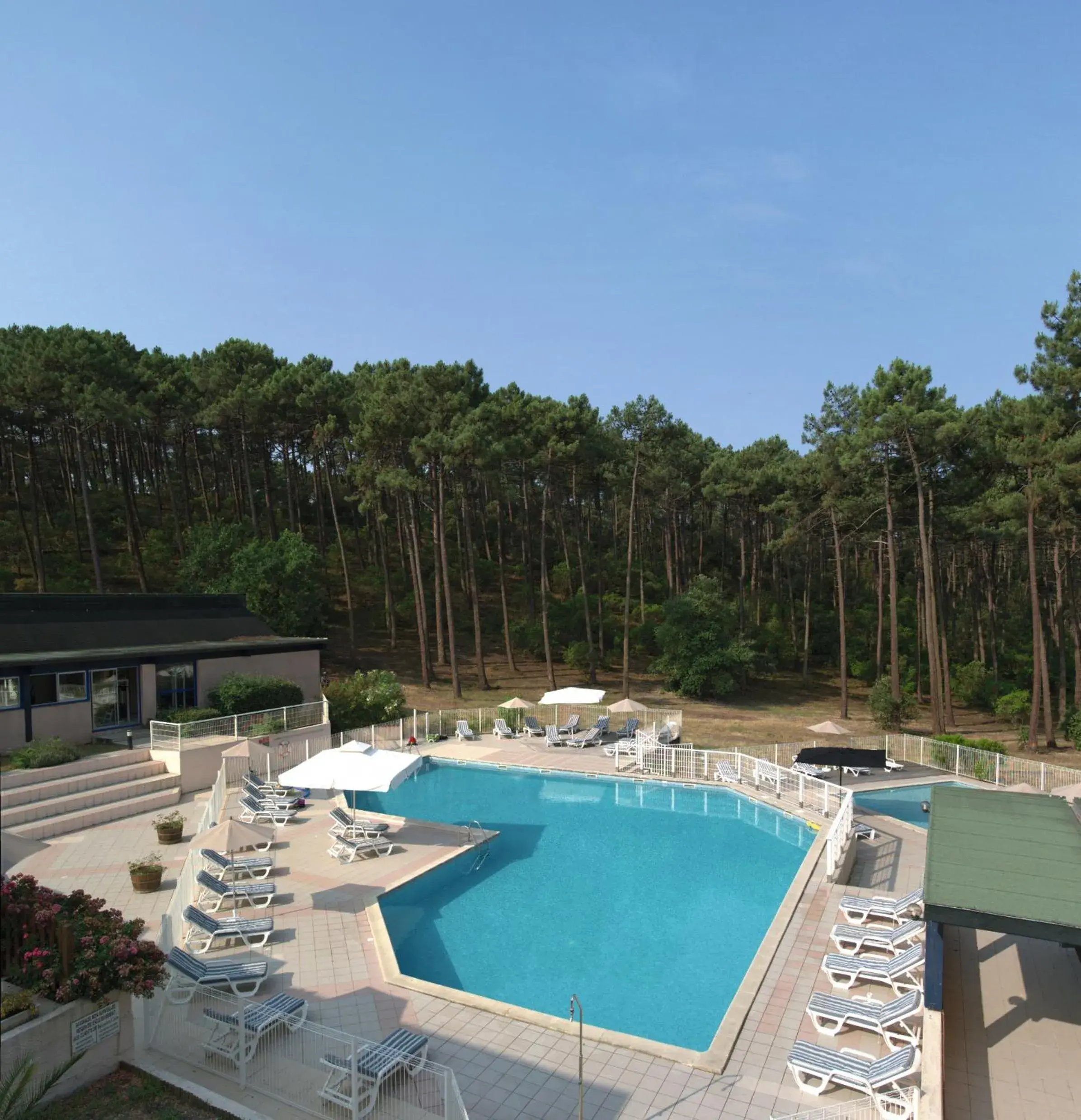 Swimming pool, Pool View in Résidence les Cavales Swimming pool, Pool View in Résidence les Cavales