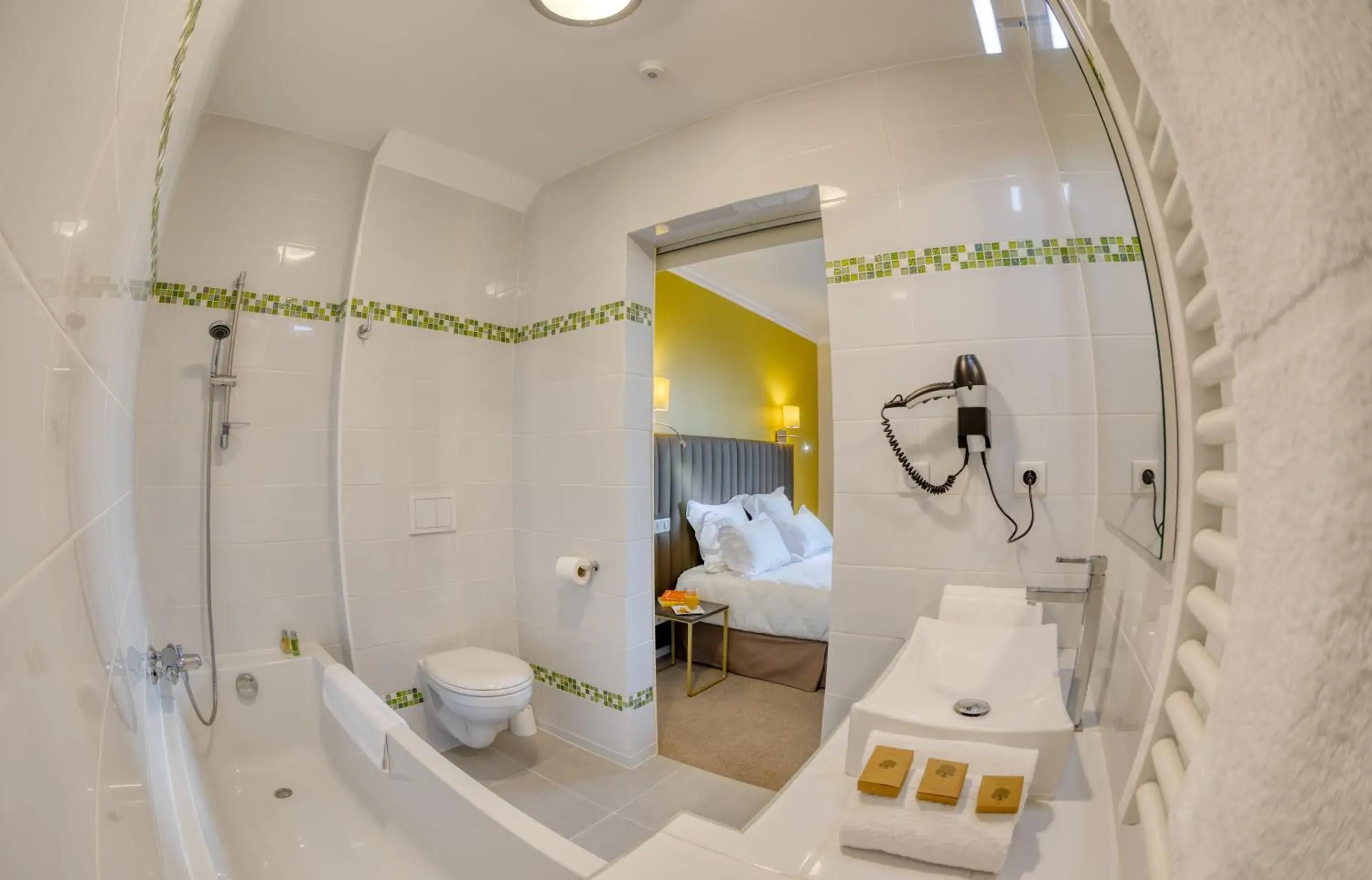 Superior Double Room in Hôtel L'Orée des plages Superior Double Room in Hôtel L'Orée des plages