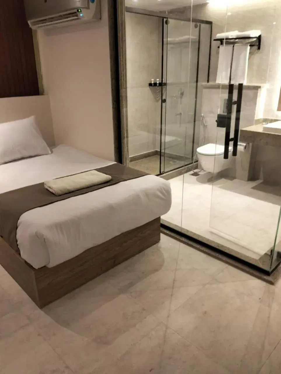 Twin Room with Mountain View in Pyramid Front Hotel Twin Room with Mountain View in Pyramid Front Hotel