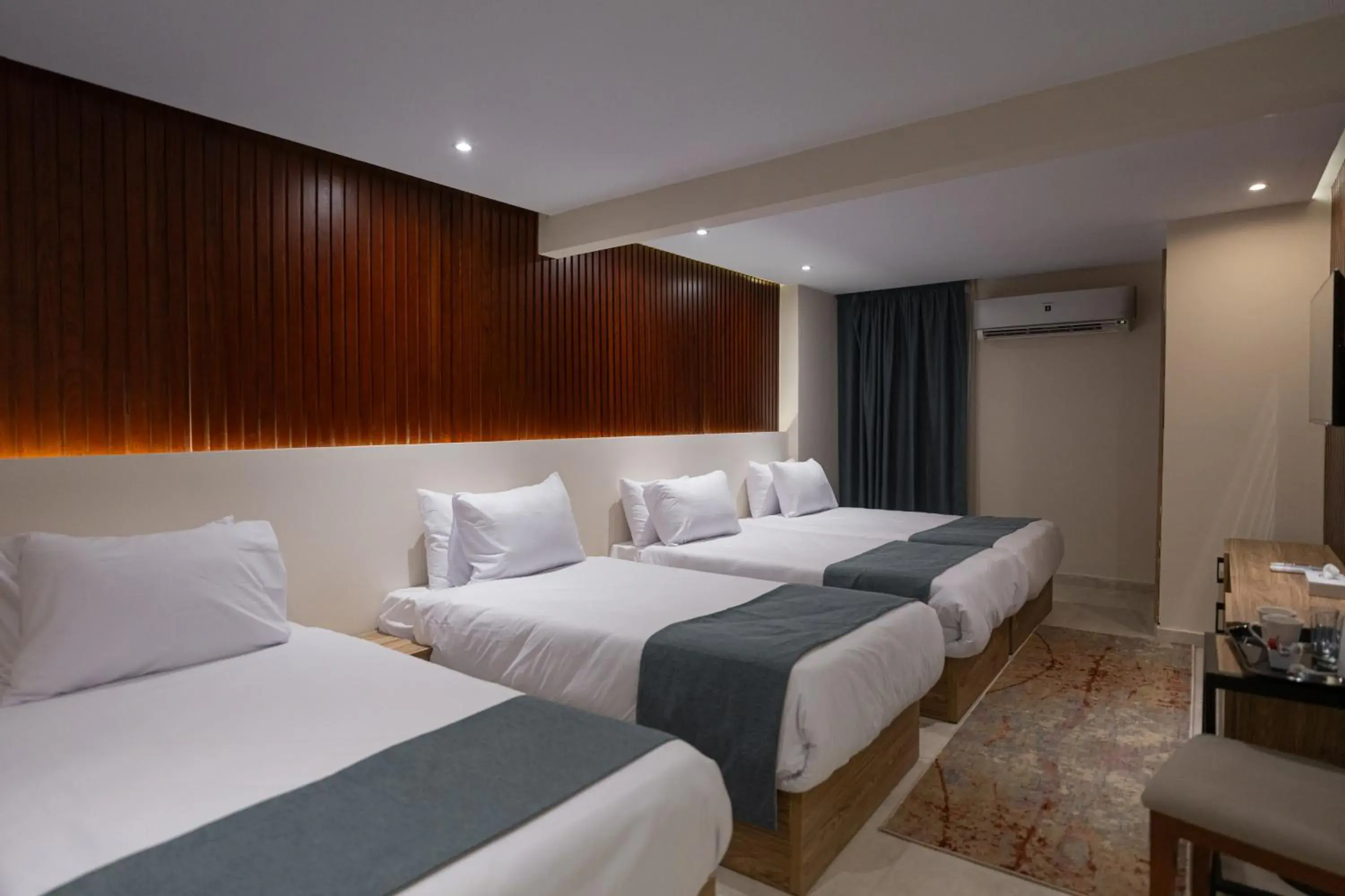 Standard Quadruple Room in Pyramid Front Hotel Standard Quadruple Room in Pyramid Front Hotel