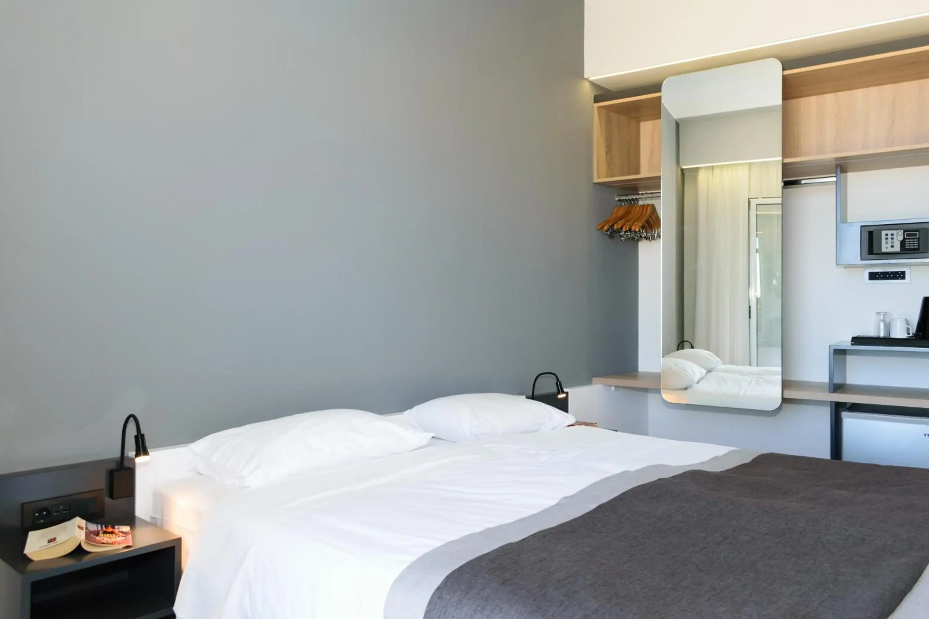 Twin Room with Sea View in Renieris Hotel Twin Room with Sea View in Renieris Hotel