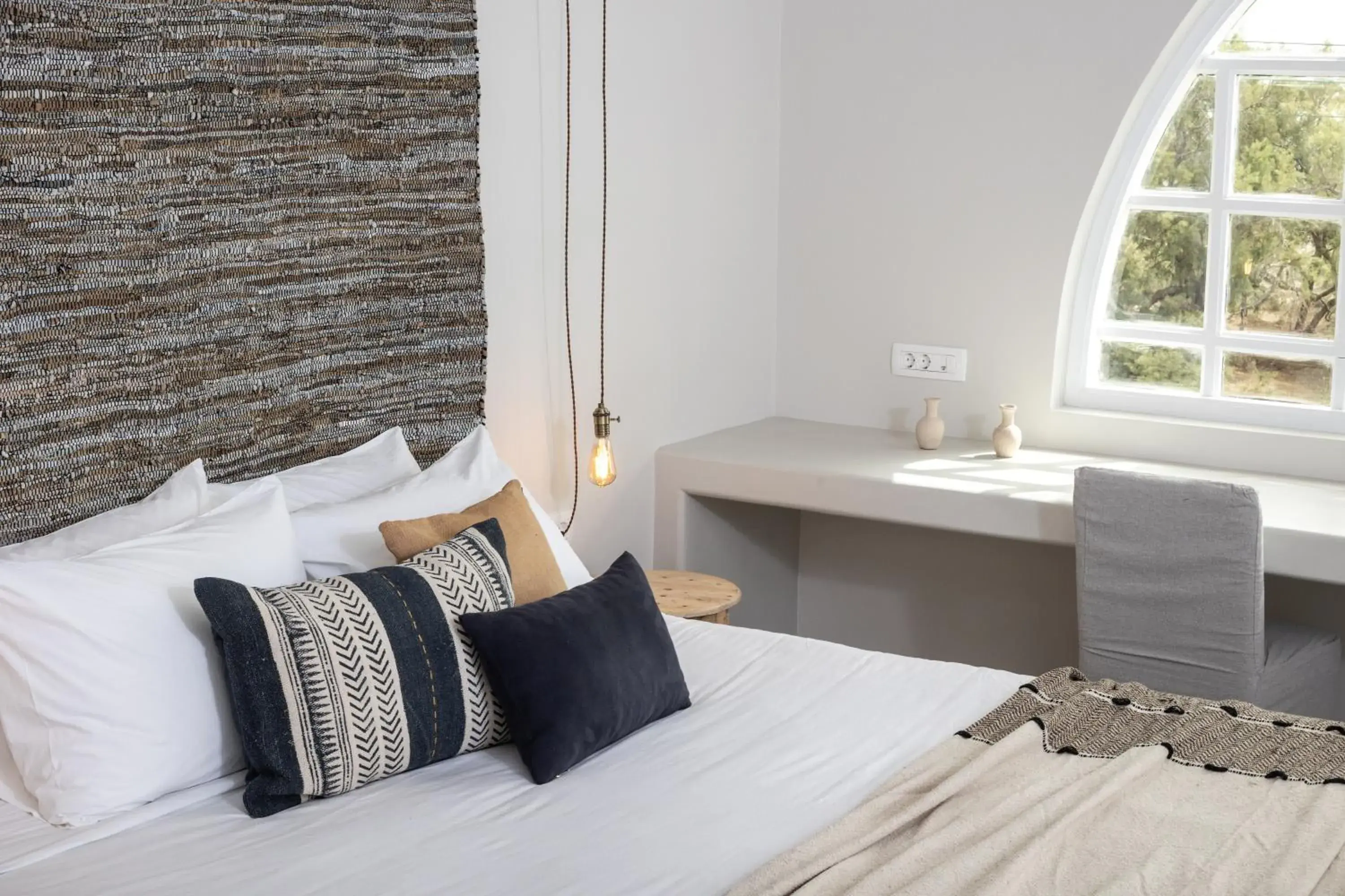 Honeymoon Sea View Suite in Scorpios Beach Honeymoon Sea View Suite in Scorpios Beach