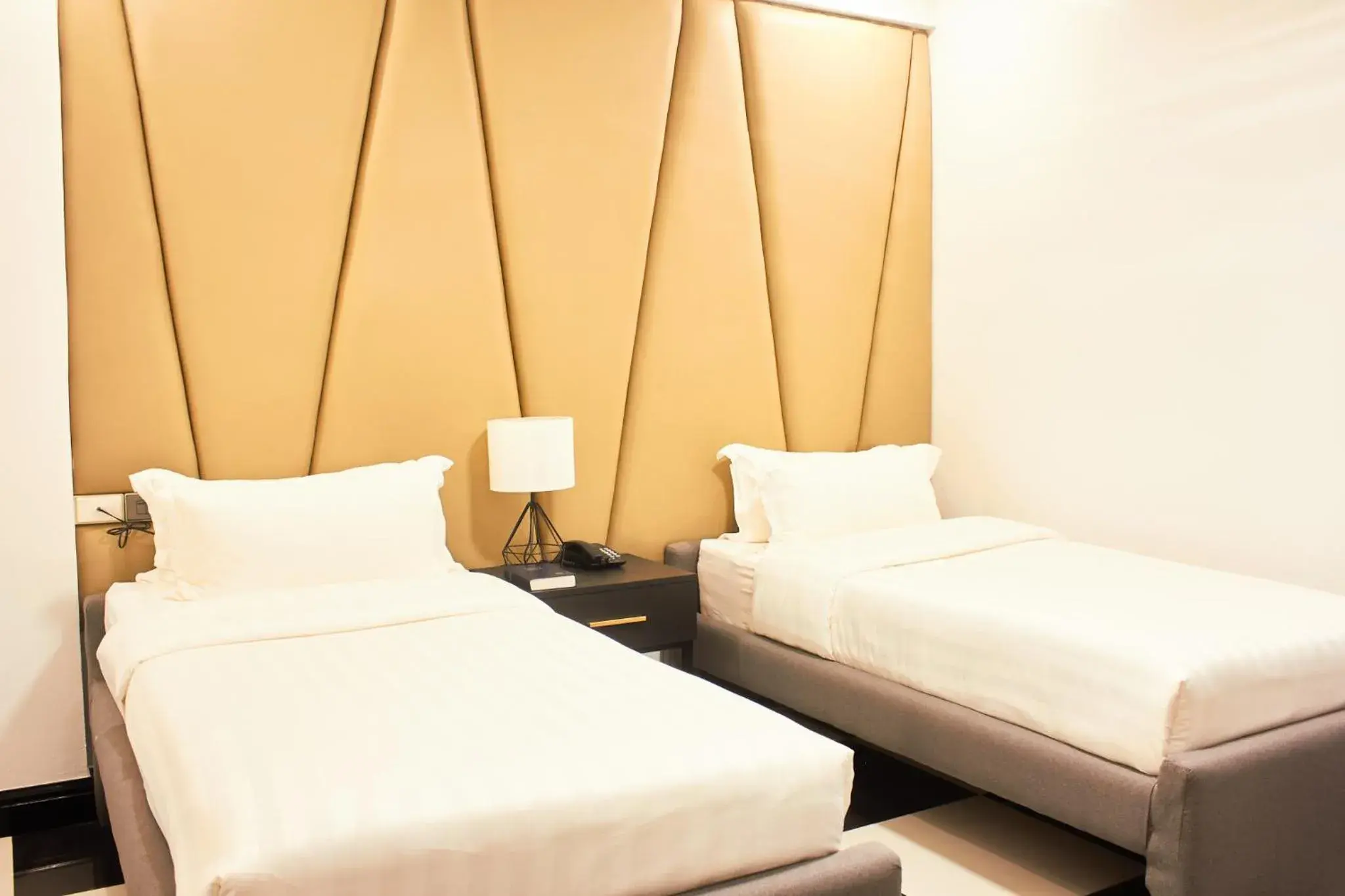 Deluxe Double or Twin Room in The Blu Hotel Deluxe Double or Twin Room in The Blu Hotel