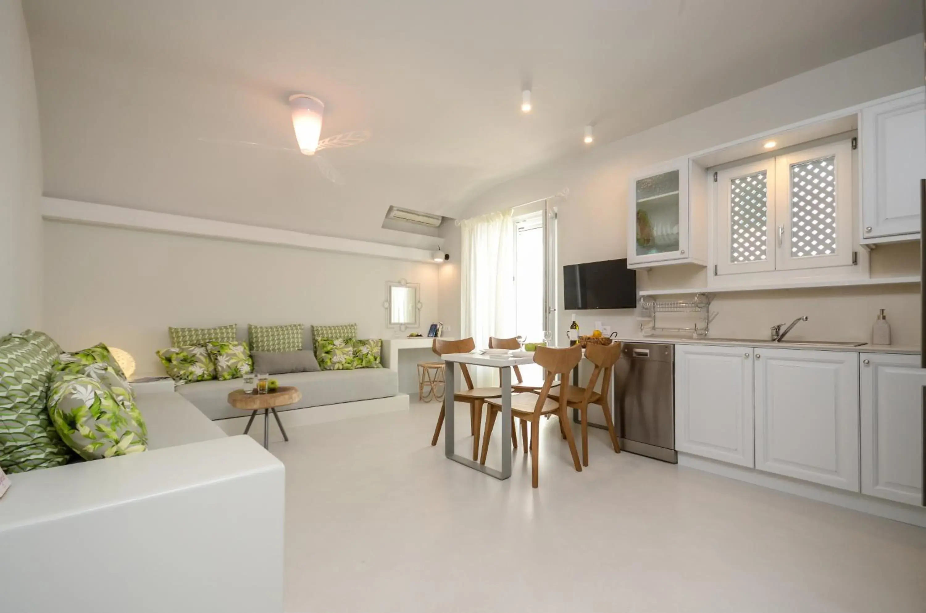 Deluxe Suite in Antony Suites (Adults Only) Deluxe Suite in Antony Suites (Adults Only)