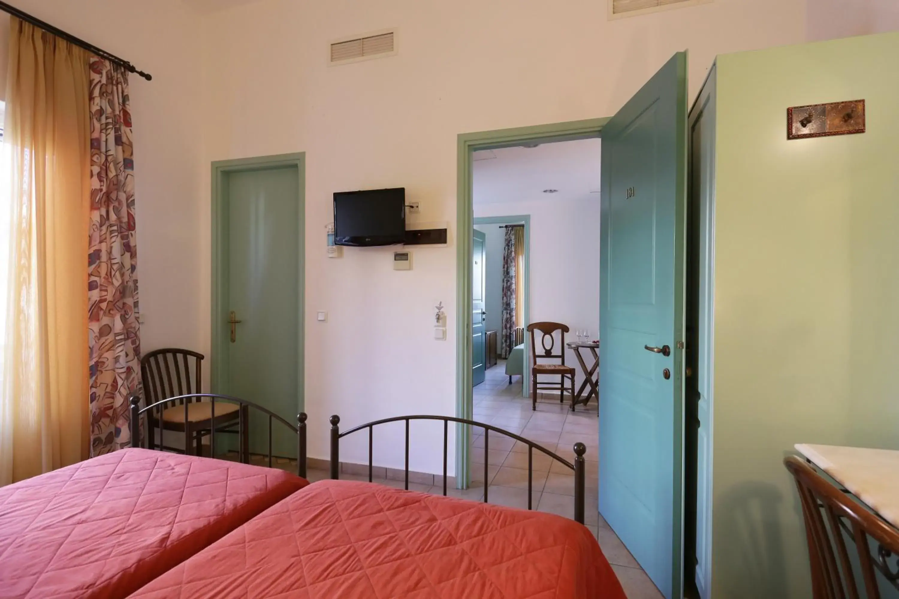 Family Room in Brazzera Hotel Family Room in Brazzera Hotel