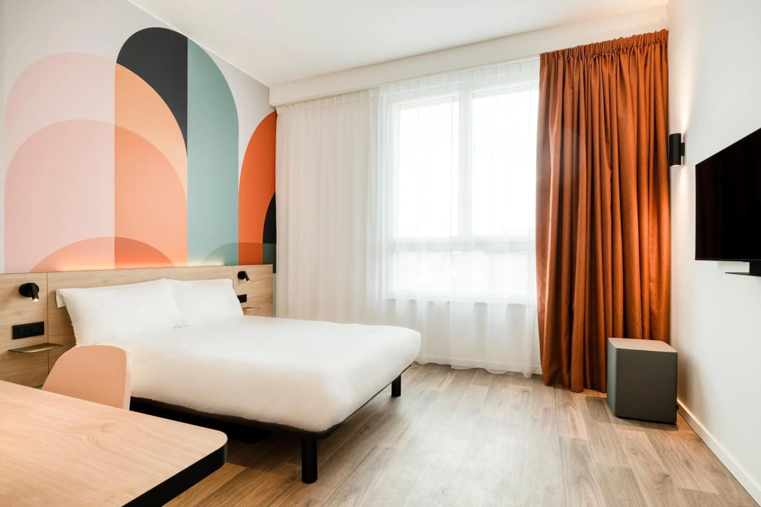 Double Room - Disability Access in B&B HOTEL Namur Double Room - Disability Access in B&B HOTEL Namur