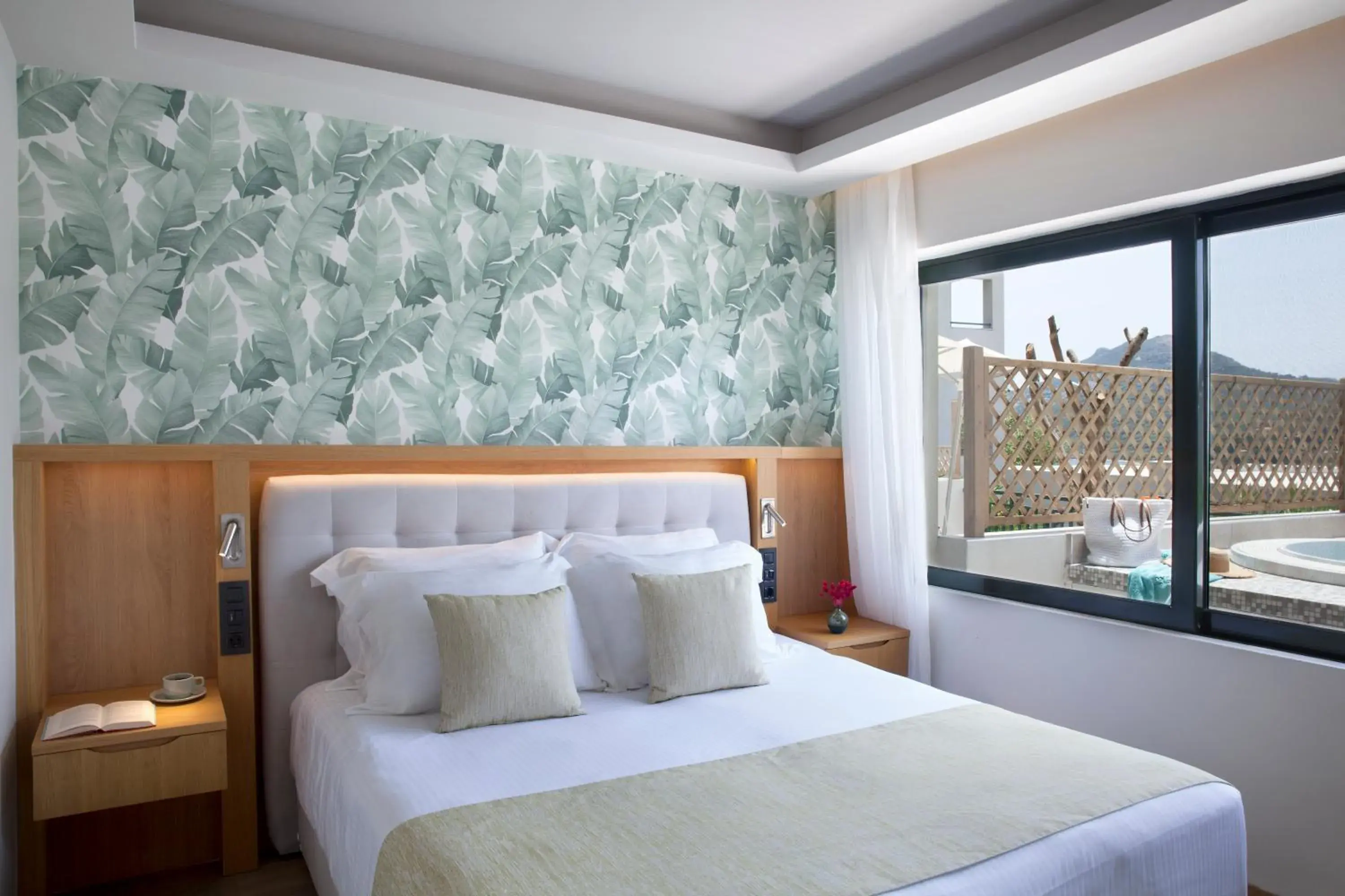 Executive Suite with Sea View and Hot Tub in Dolce by Wyndham Athens Attica Riviera Executive Suite with Sea View and Hot Tub in Dolce by Wyndham Athens Attica Riviera