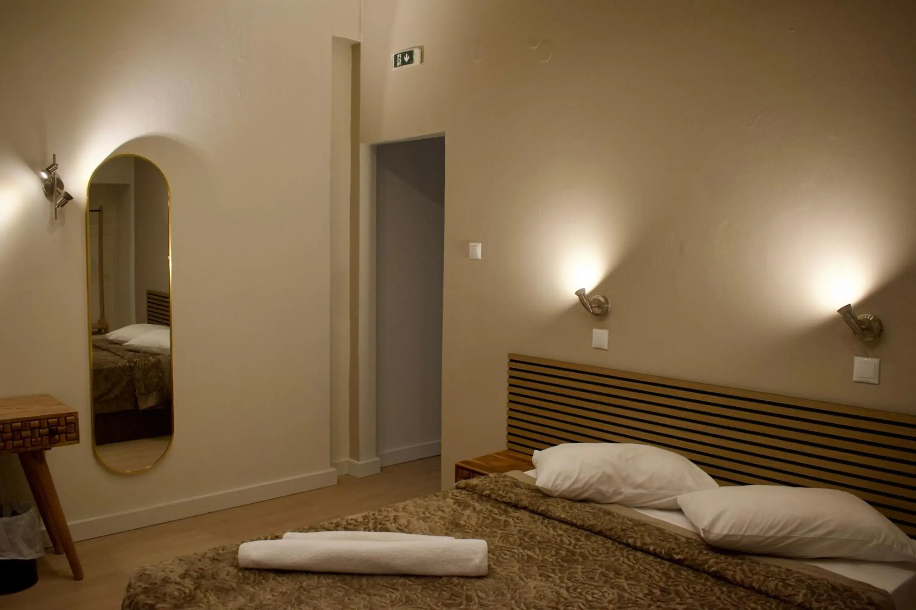 Standard Double Room in Nafsika Hotel Athens Centre Standard Double Room in Nafsika Hotel Athens Centre