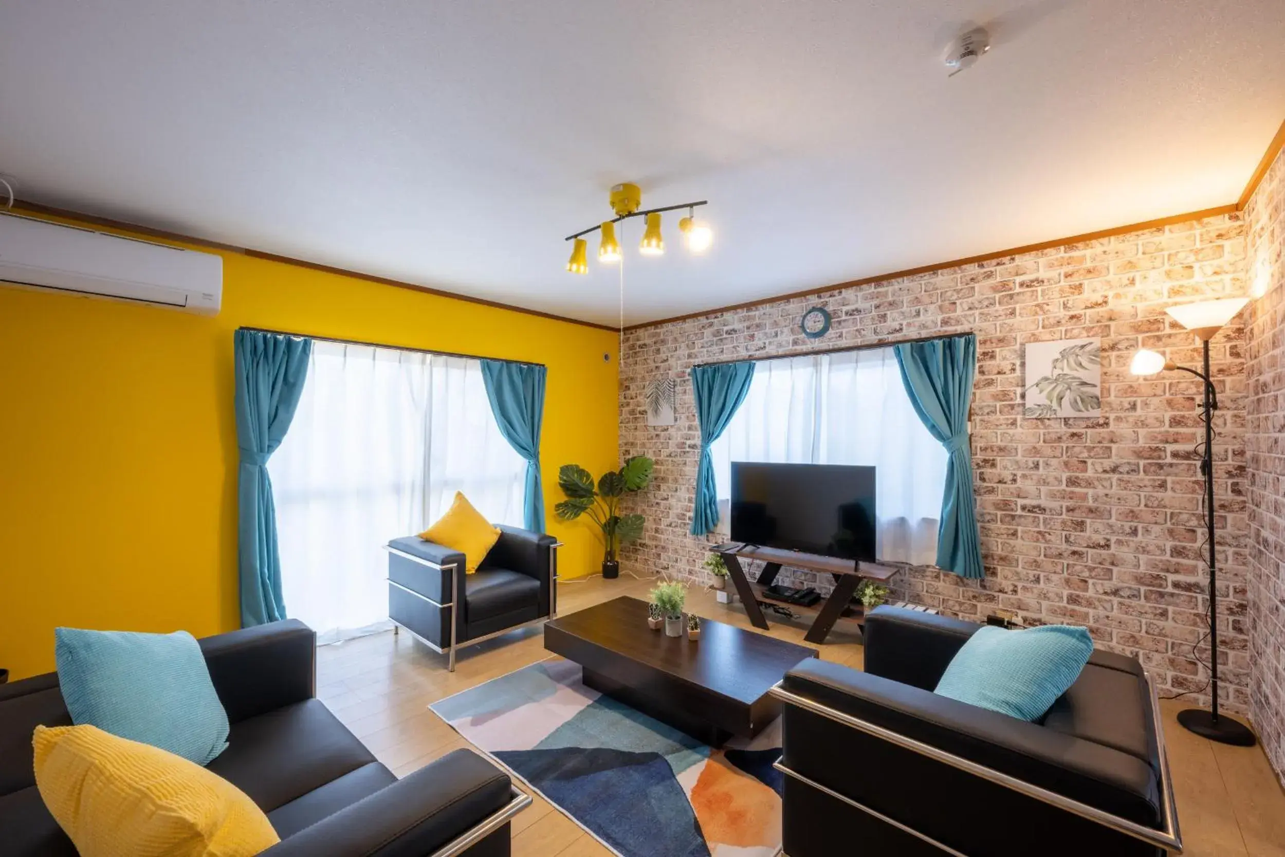 VILLENT KUJUKURI MARINE VILLENT KUJUKURI MARINE