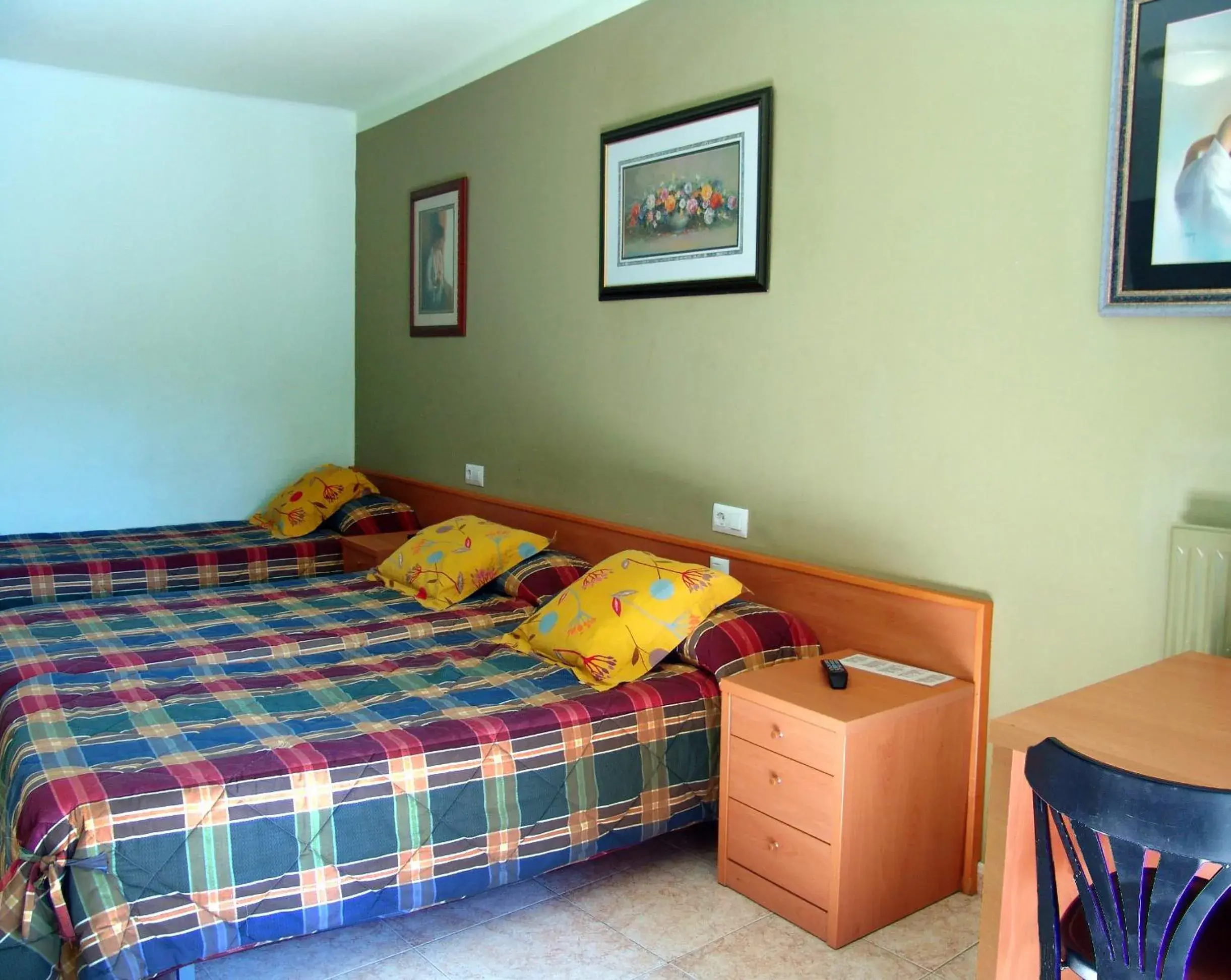 Quadruple Room in Hotel Pinxo Quadruple Room in Hotel Pinxo