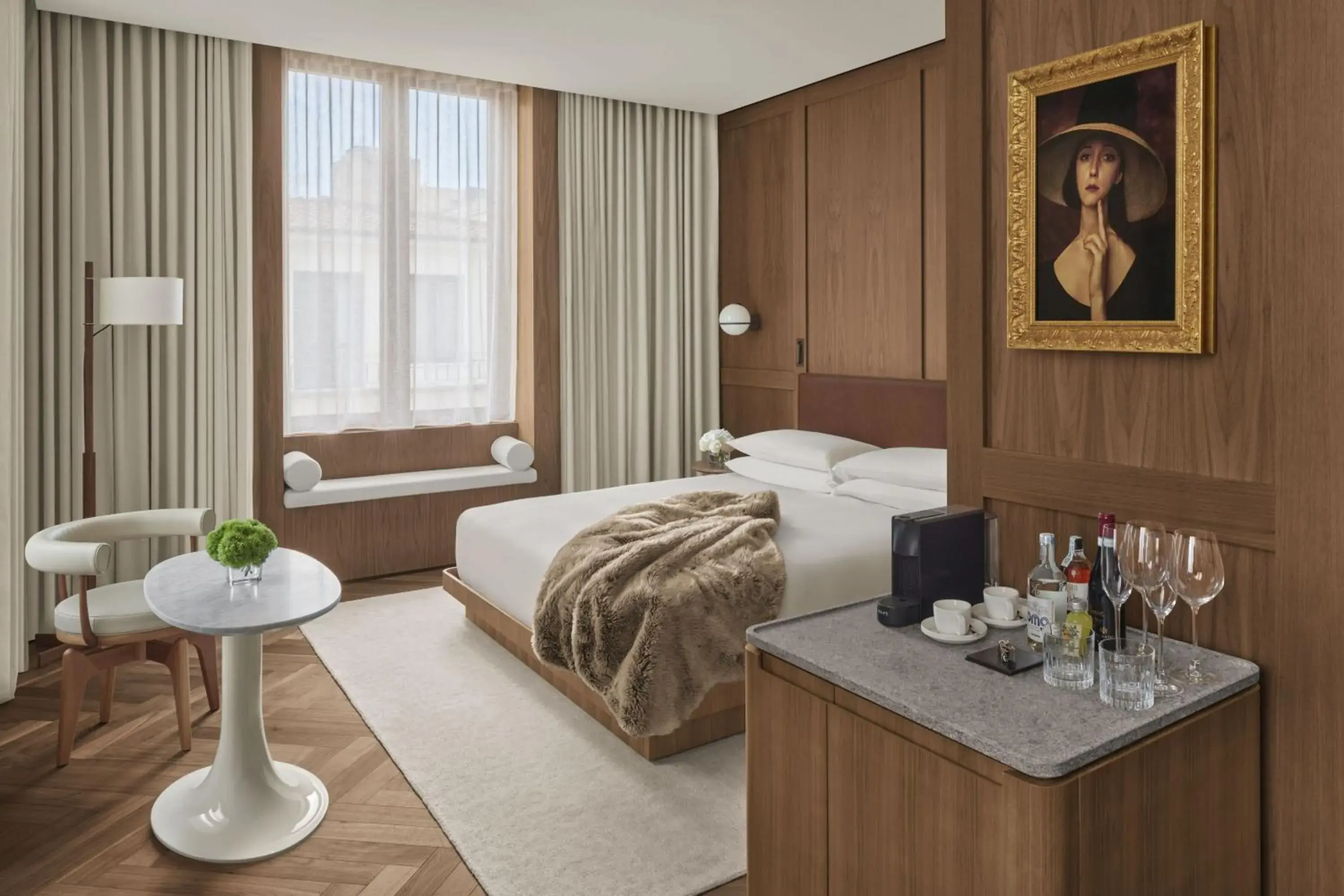 Superior King Room in The Rome EDITION Superior King Room in The Rome EDITION