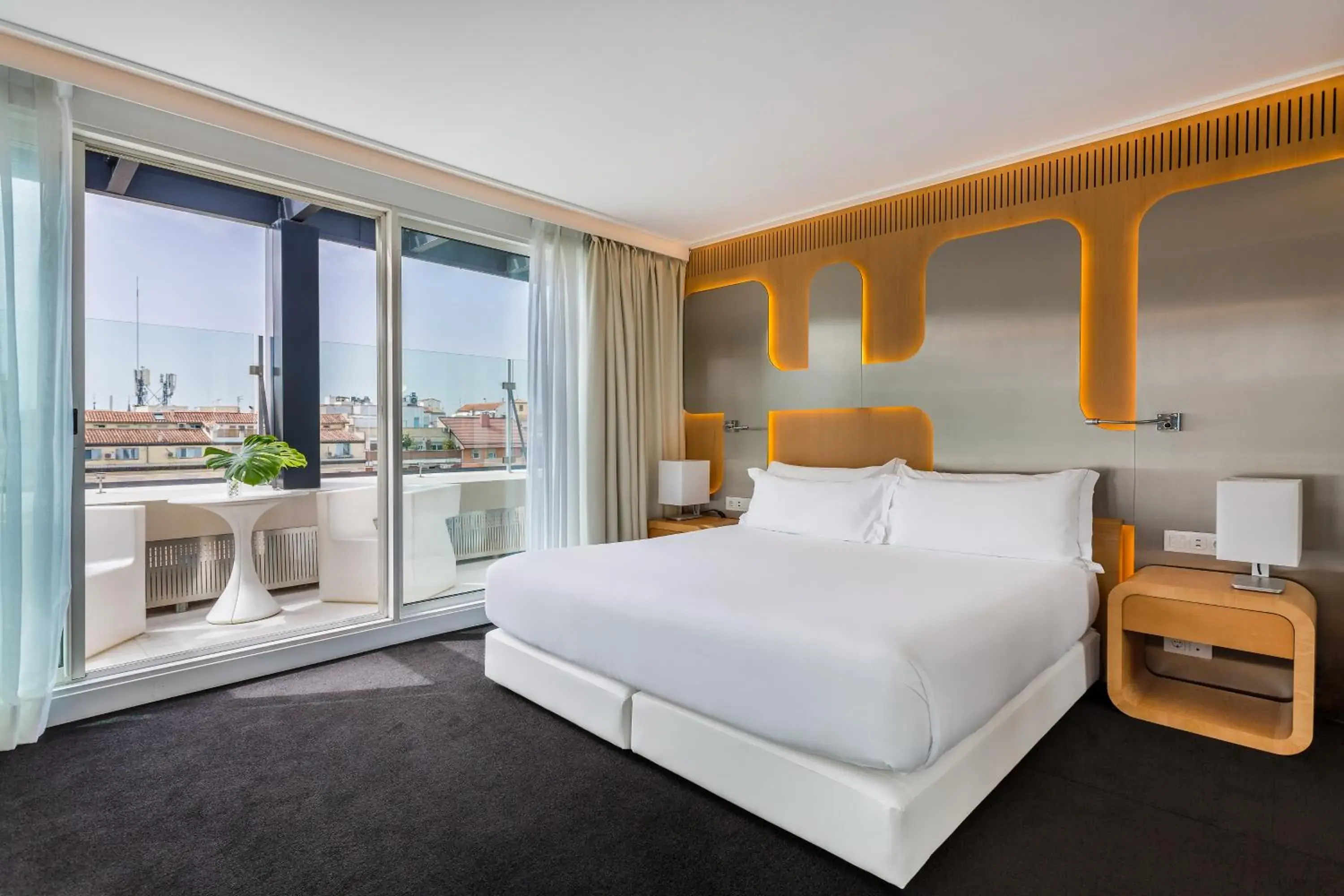 Deluxe Suite in Room Mate Oscar, Madrid Deluxe Suite in Room Mate Oscar, Madrid