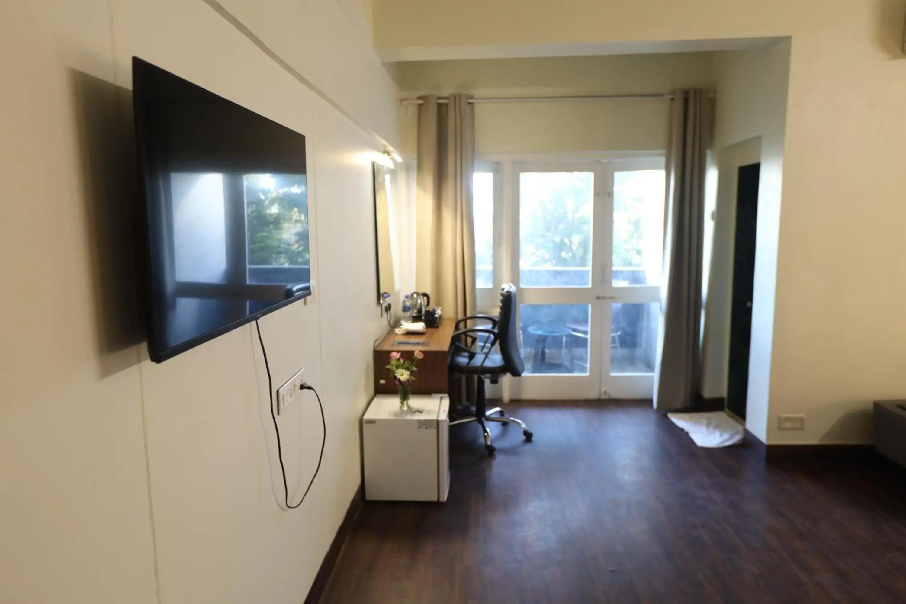 Family Room with Balcony in Country Inn by Kempinski Hotel and Resort - Mumbai International Airport Family Room with Balcony in Country Inn by Kempinski Hotel and Resort - Mumbai International Airport