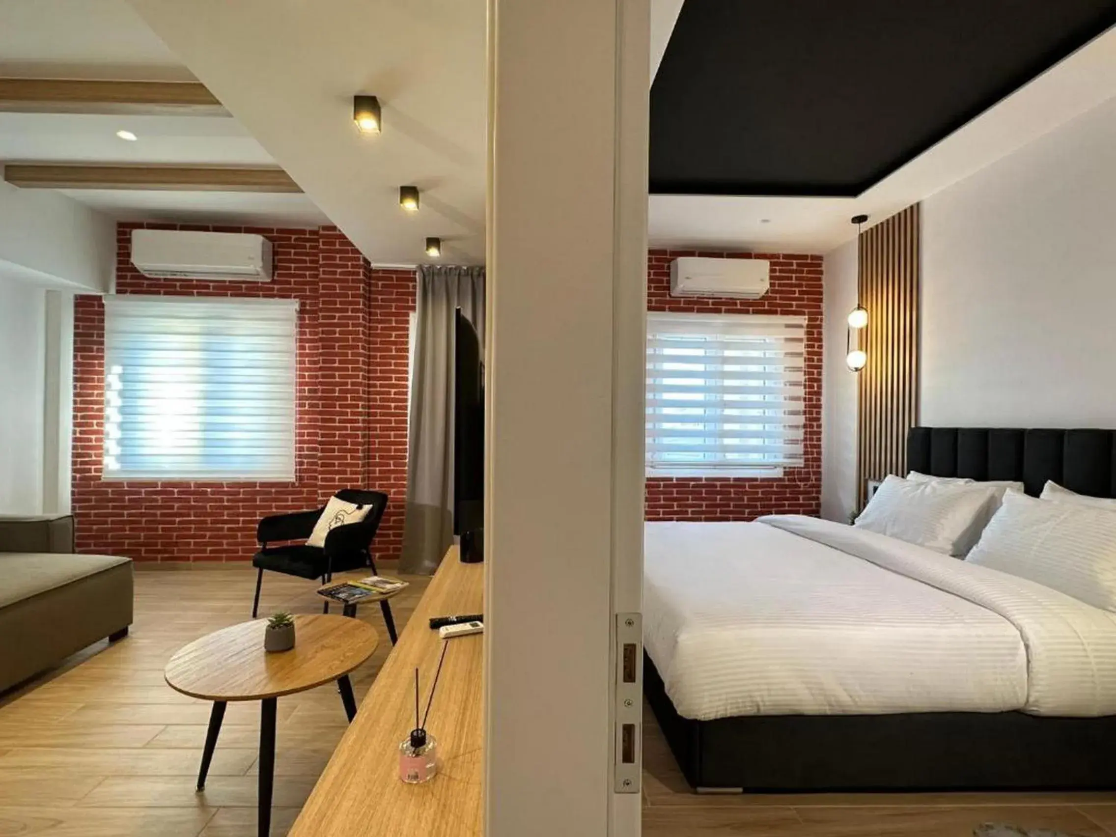 Junior Suite with Balcony - single occupancy in Centro Urban Suites Junior Suite with Balcony - single occupancy in Centro Urban Suites