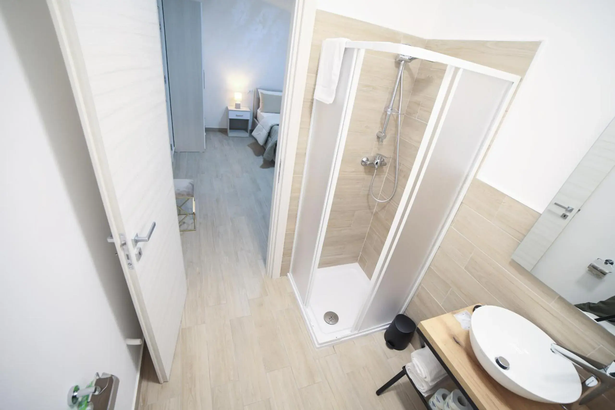 Double Room with Private Bathroom in GREEN - Bed and Breakfast a Castrovillari Double Room with Private Bathroom in GREEN - Bed and Breakfast a Castrovillari