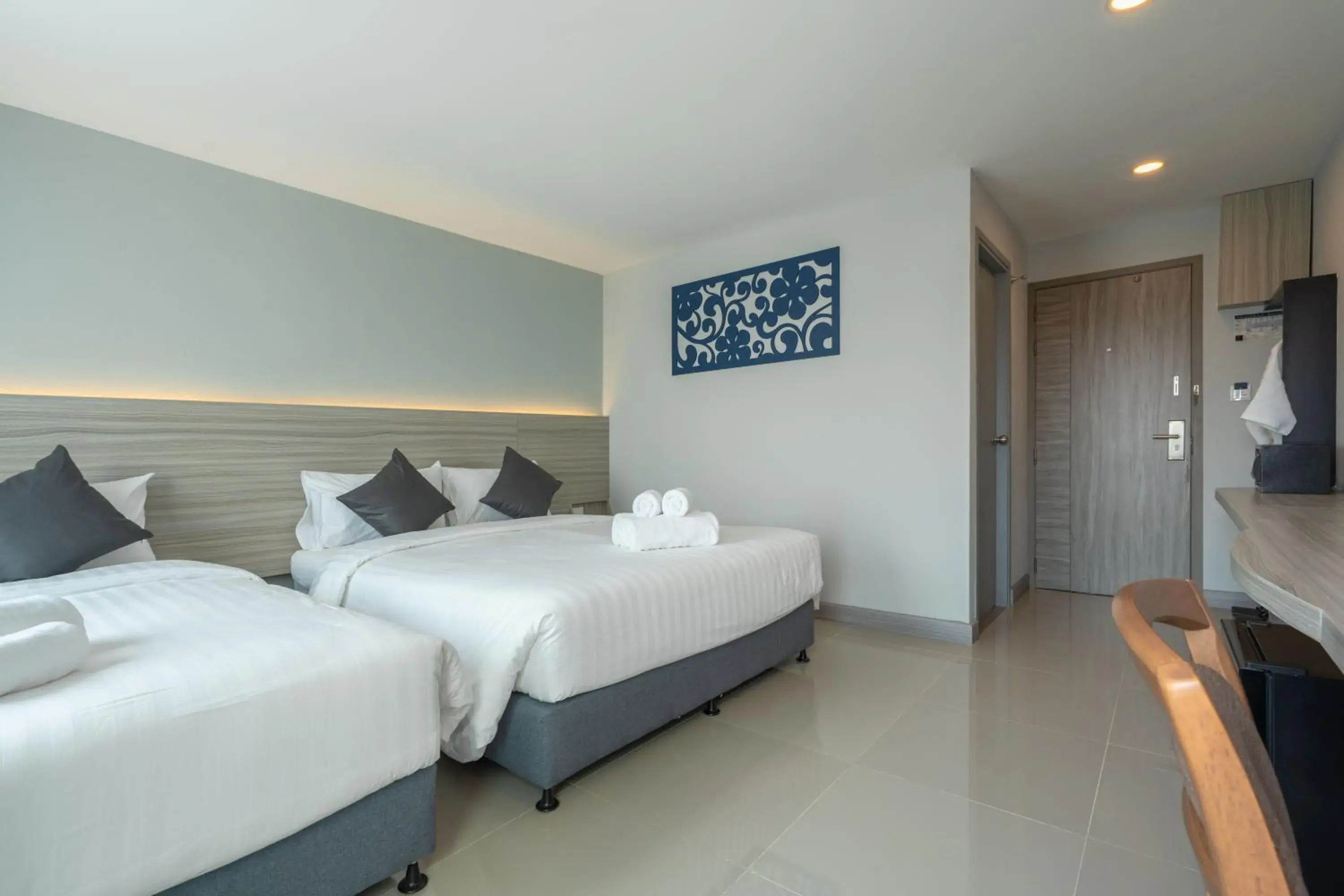 Classic Triple Room in Cozy Blu Suvarnabhumi Classic Triple Room in Cozy Blu Suvarnabhumi
