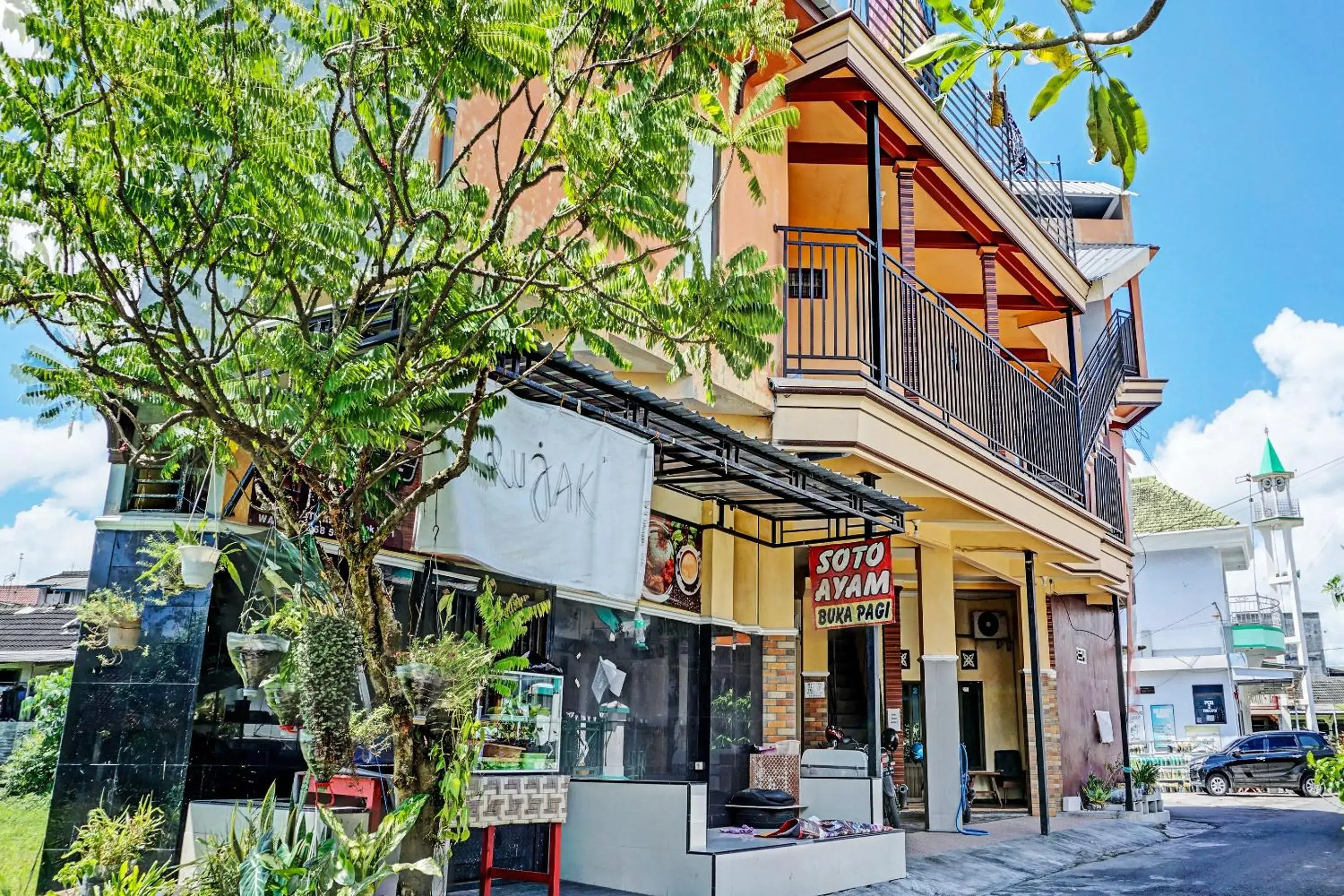 OYO Life 92353 Purnama Syariah Guest House OYO Life 92353 Purnama Syariah Guest House