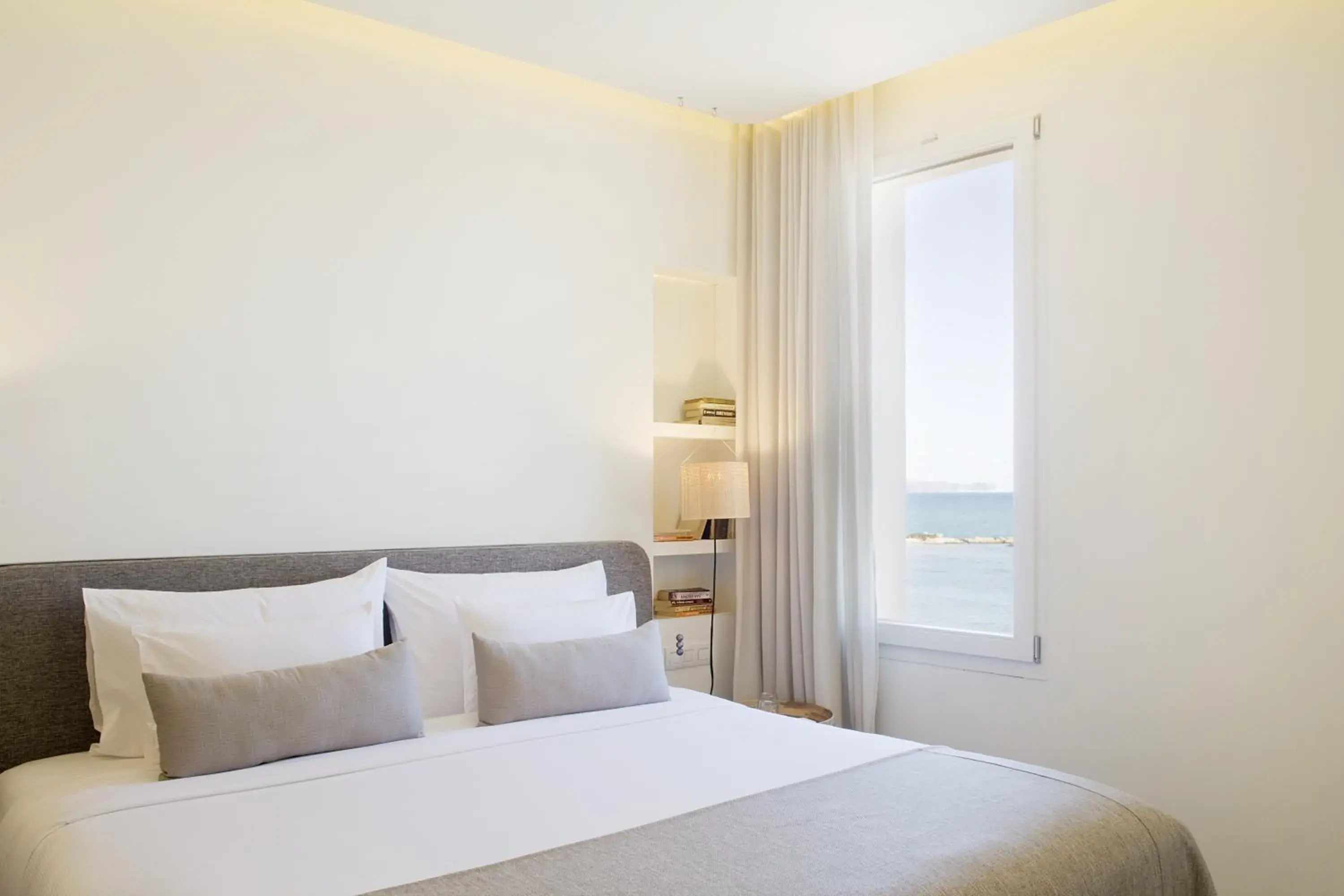 Double Room with Sea View in Hostal Empúries Double Room with Sea View in Hostal Empúries