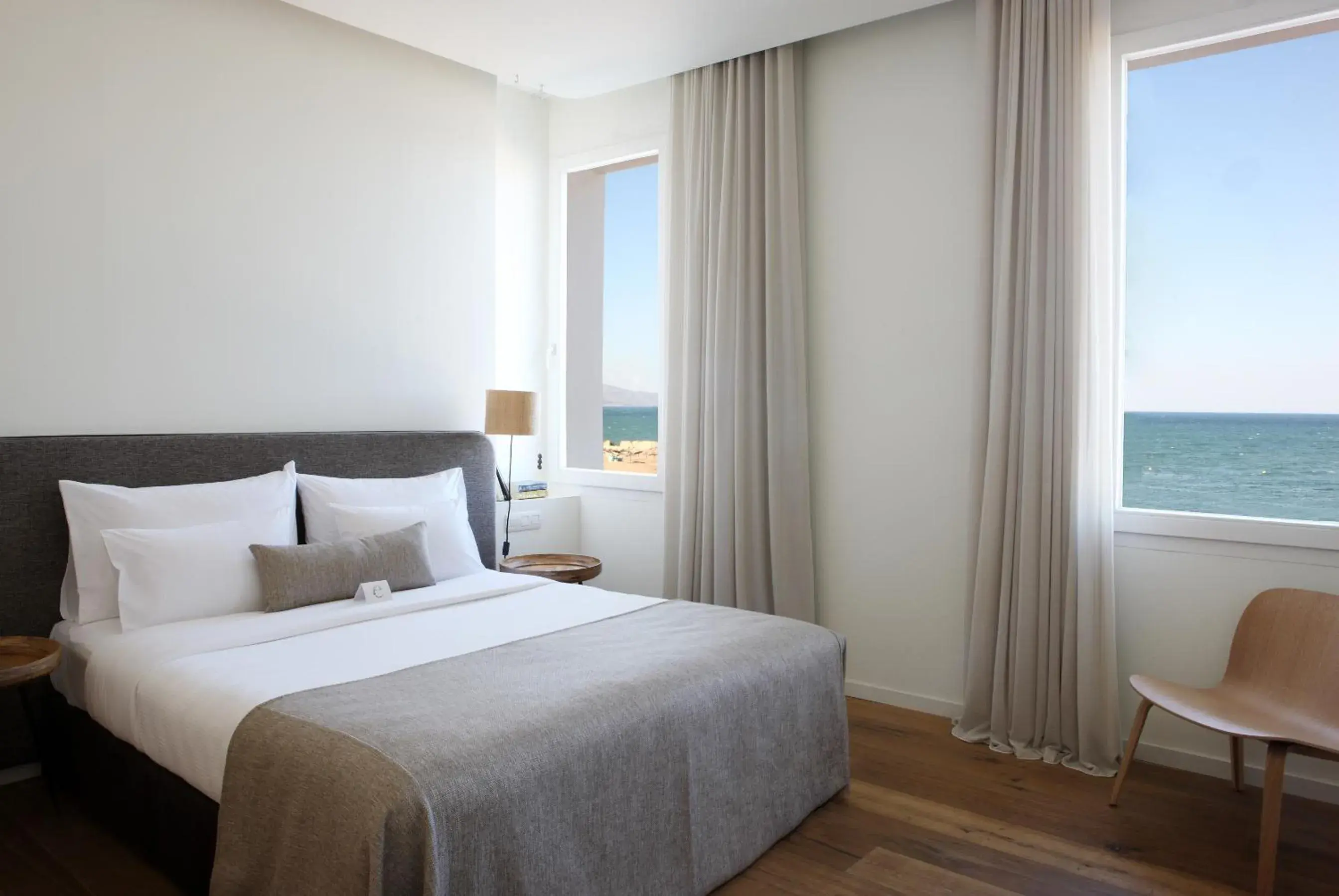 Double Room with Sea View in Hostal Empúries Double Room with Sea View in Hostal Empúries