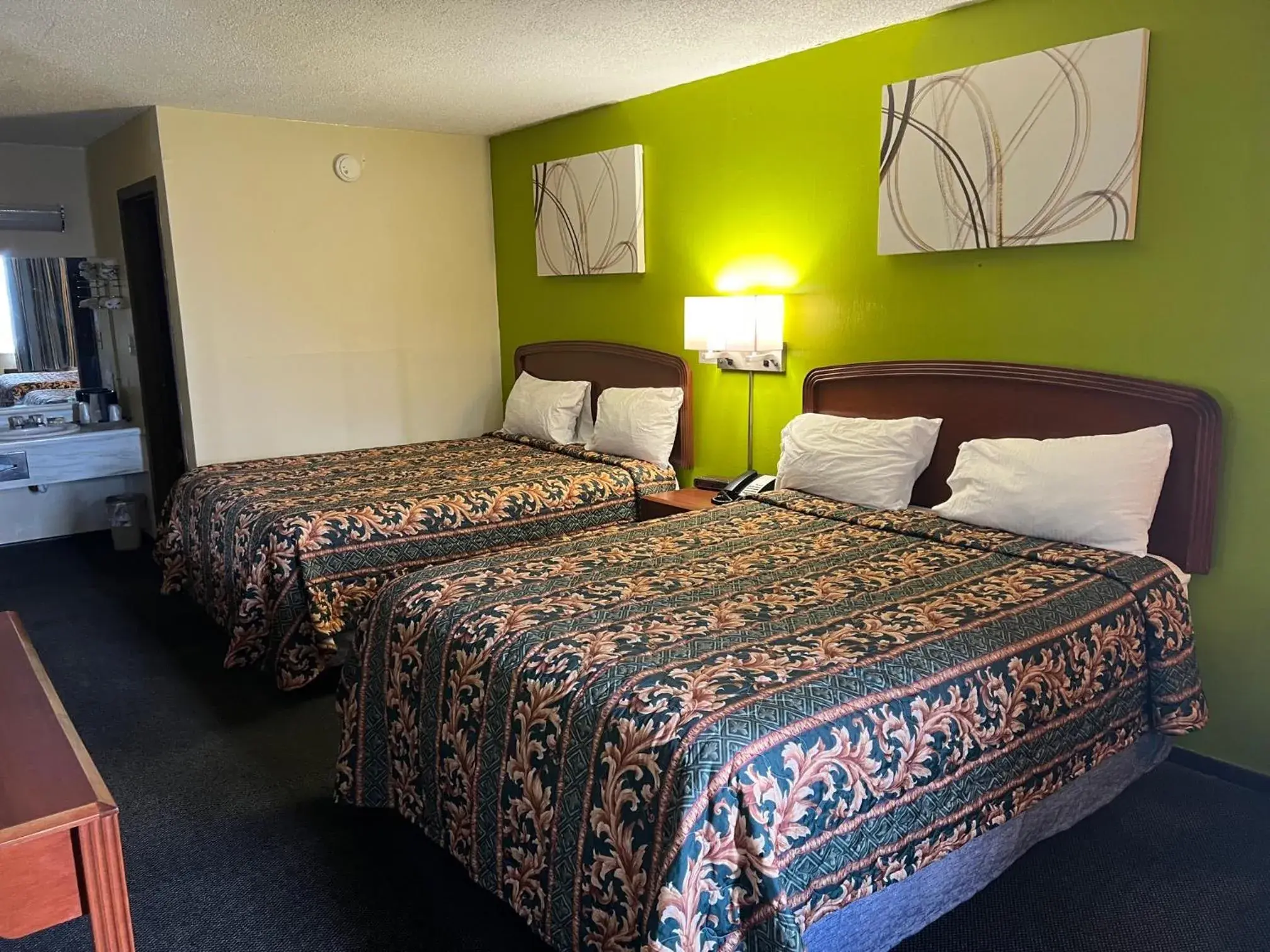 Double or Twin Room in Lebanon Inn Motel Double or Twin Room in Lebanon Inn Motel