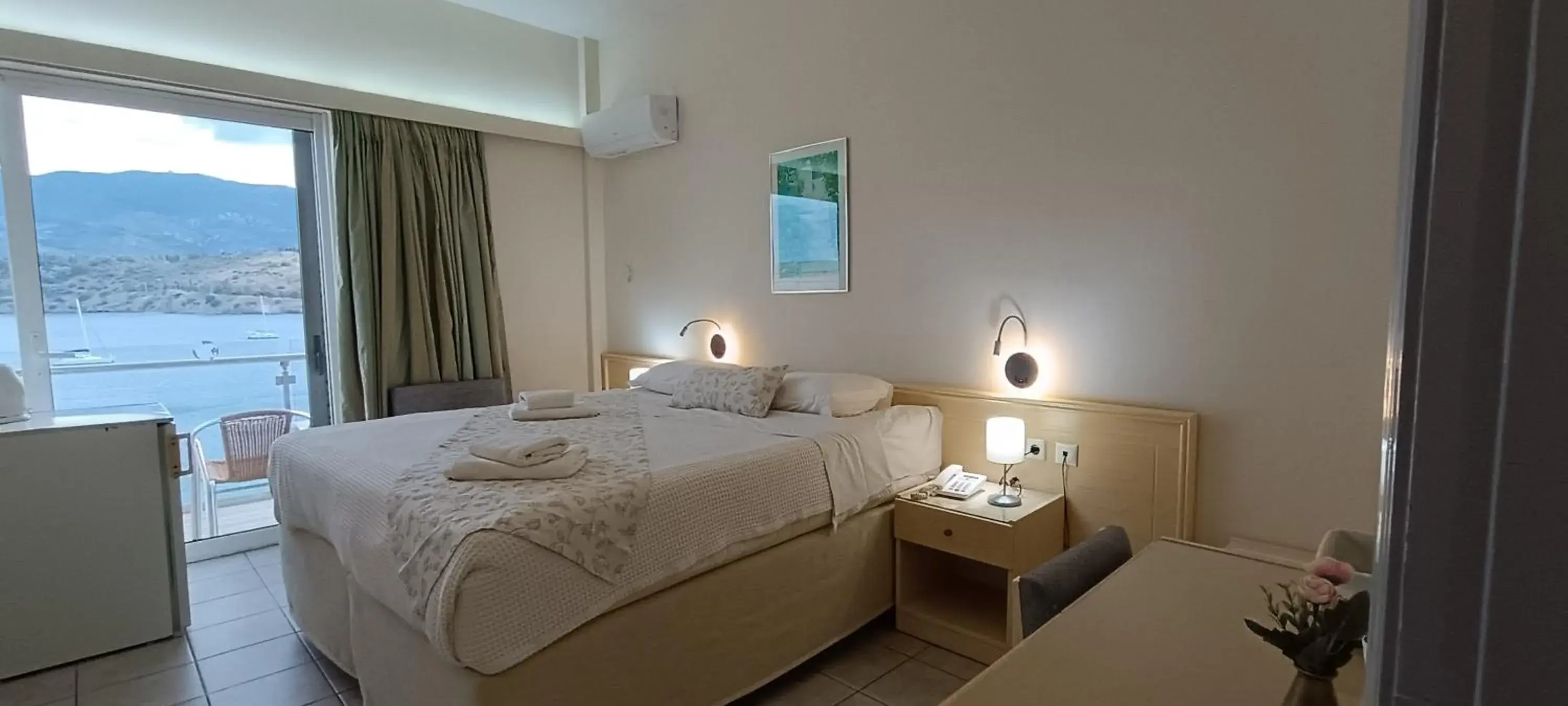 Superior Double or Twin Room with Sea View in New Aegli Resort Hotel Superior Double or Twin Room with Sea View in New Aegli Resort Hotel