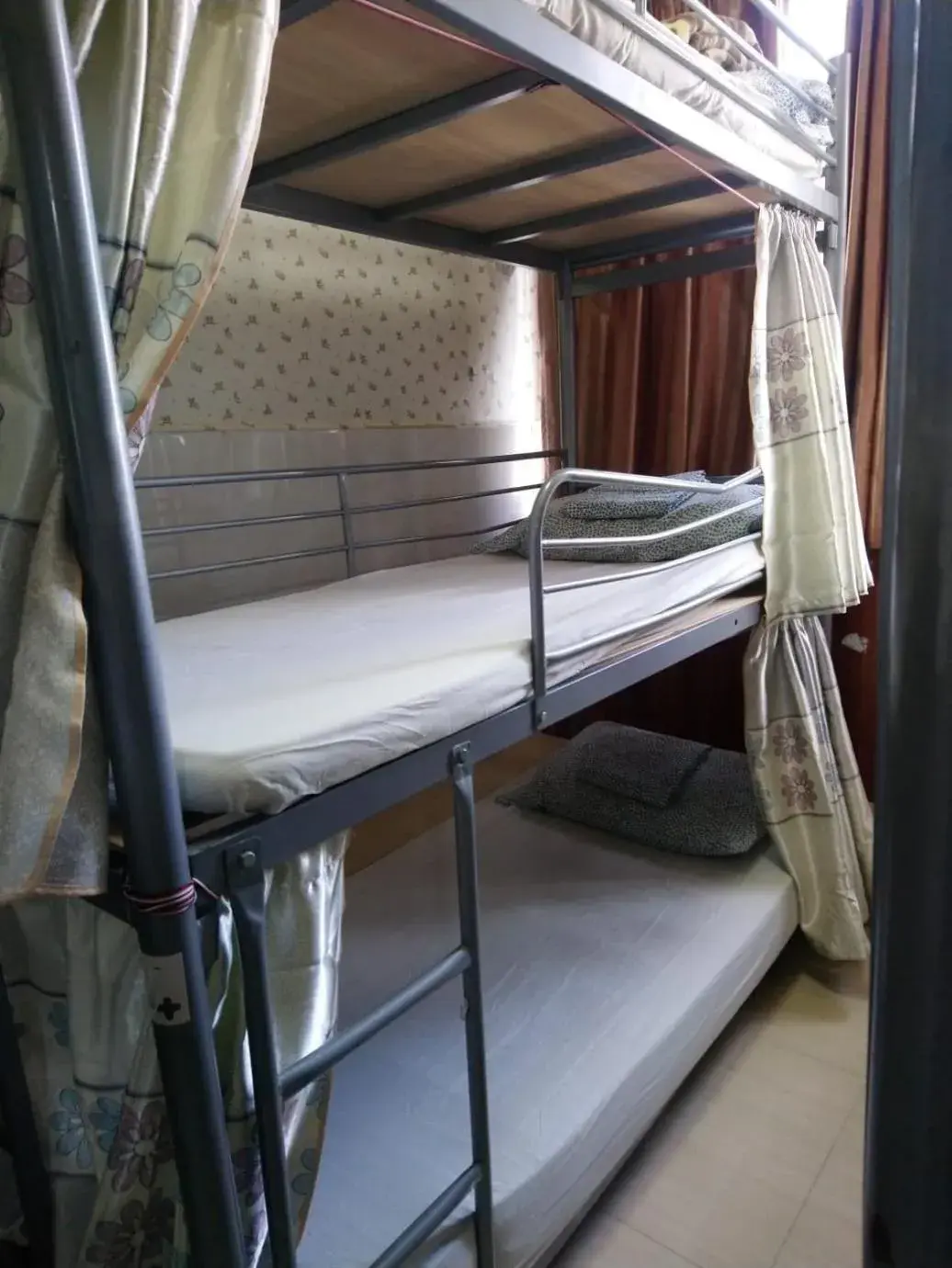 Bunk Bed in Mixed Dormitory Room in The Cultural Crashpad - 康乃馨旅館 Bunk Bed in Mixed Dormitory Room in The Cultural Crashpad - 康乃馨旅館