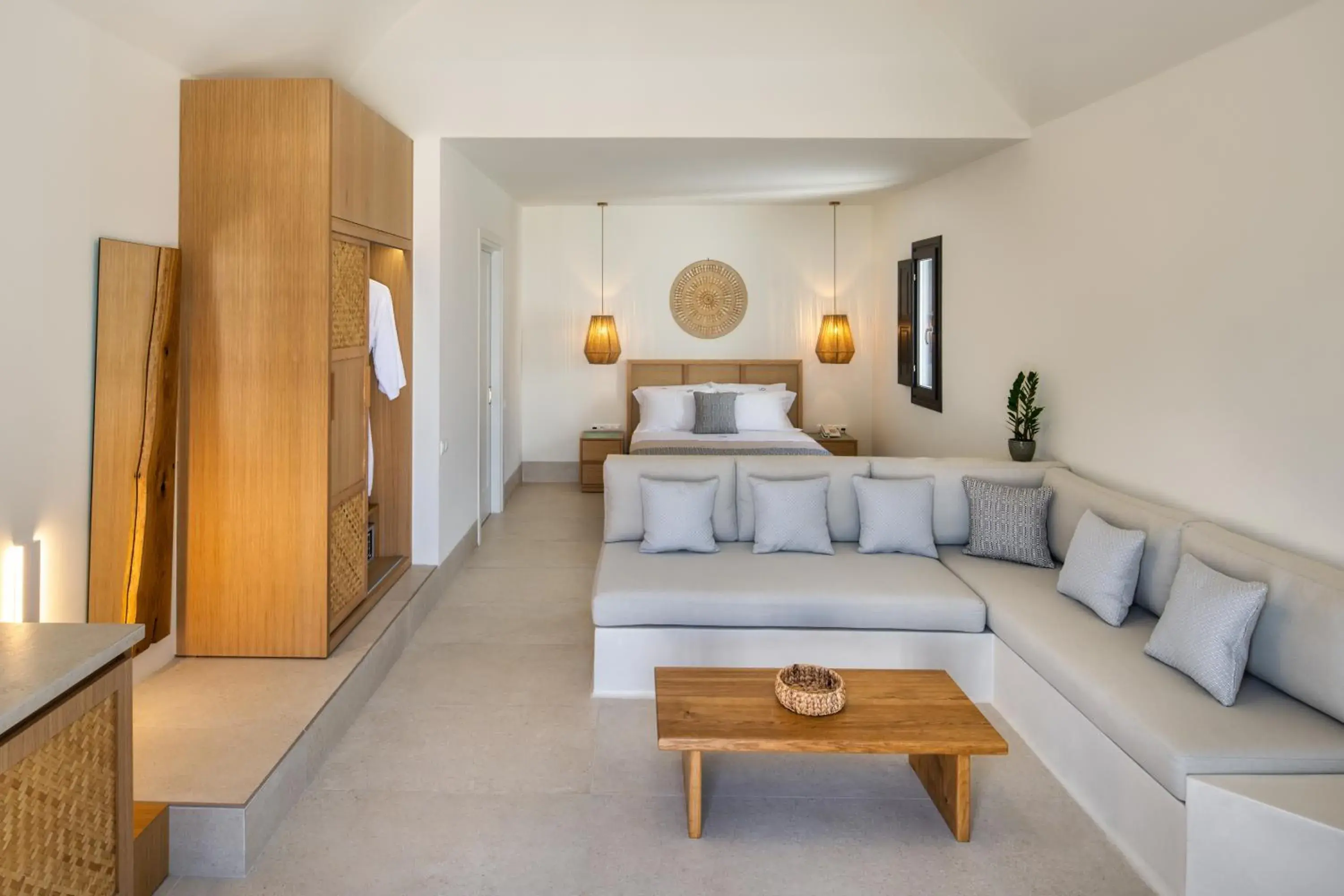 Superior Suite with outdoor jacuzzi in Venus Sunrise Suites & Villas Superior Suite with outdoor jacuzzi in Venus Sunrise Suites & Villas