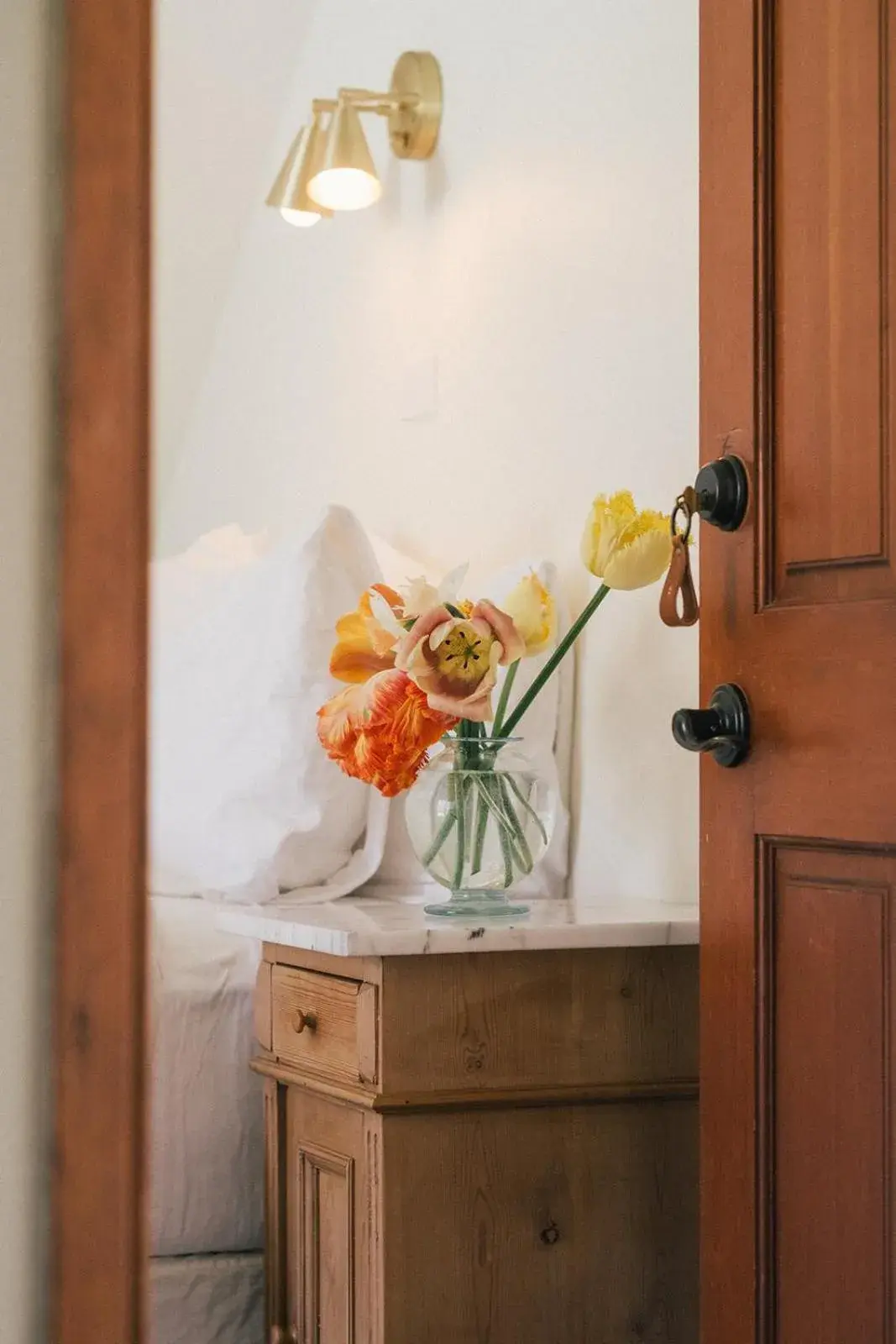 Queen Room with Garden View in Saturn's Return Queen Room with Garden View in Saturn's Return