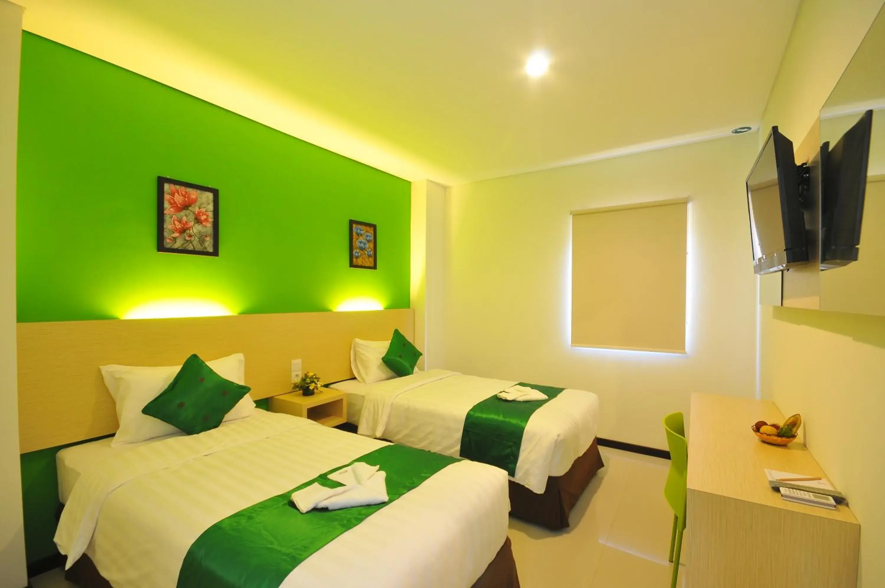 Superior Twin Room in Pratama Hotel & Convention Mataram Superior Twin Room in Pratama Hotel & Convention Mataram