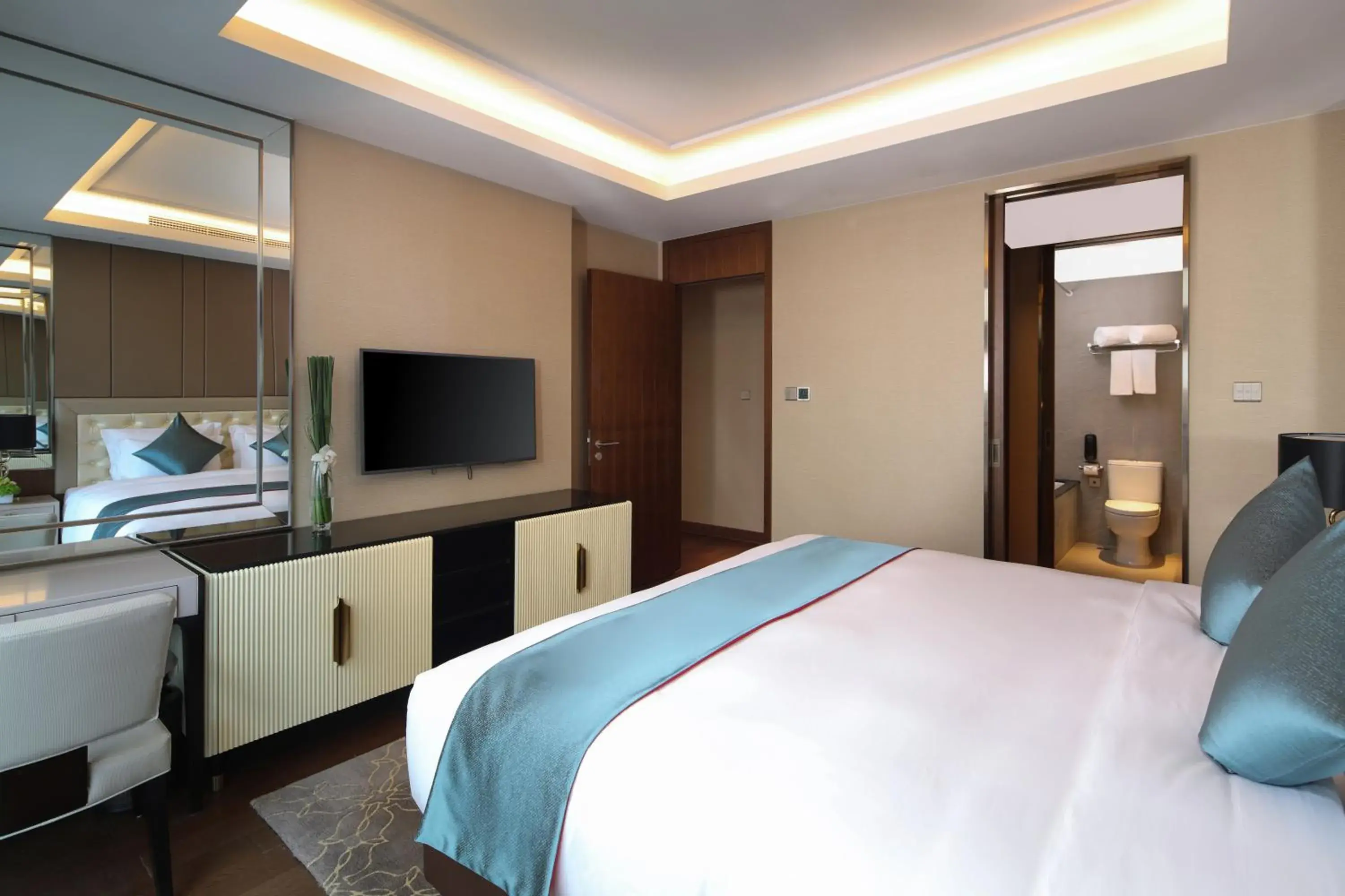 Two Bedroom Deluxe Room in Rocase Boutique Hotel Wuxi Two Bedroom Deluxe Room in Rocase Boutique Hotel Wuxi