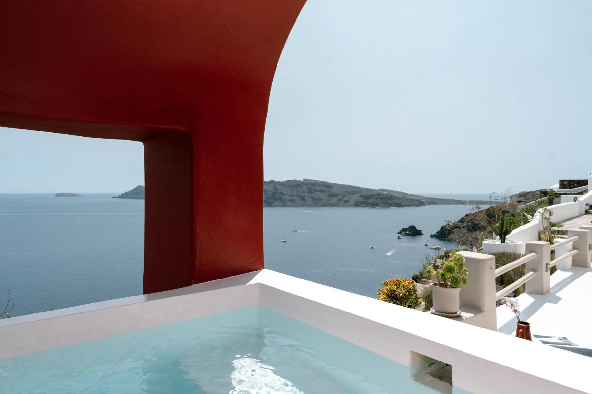 Junior Villa with outdoor heated plunge and sea view in Nano Oia Canaves Junior Villa with outdoor heated plunge and sea view in Nano Oia Canaves