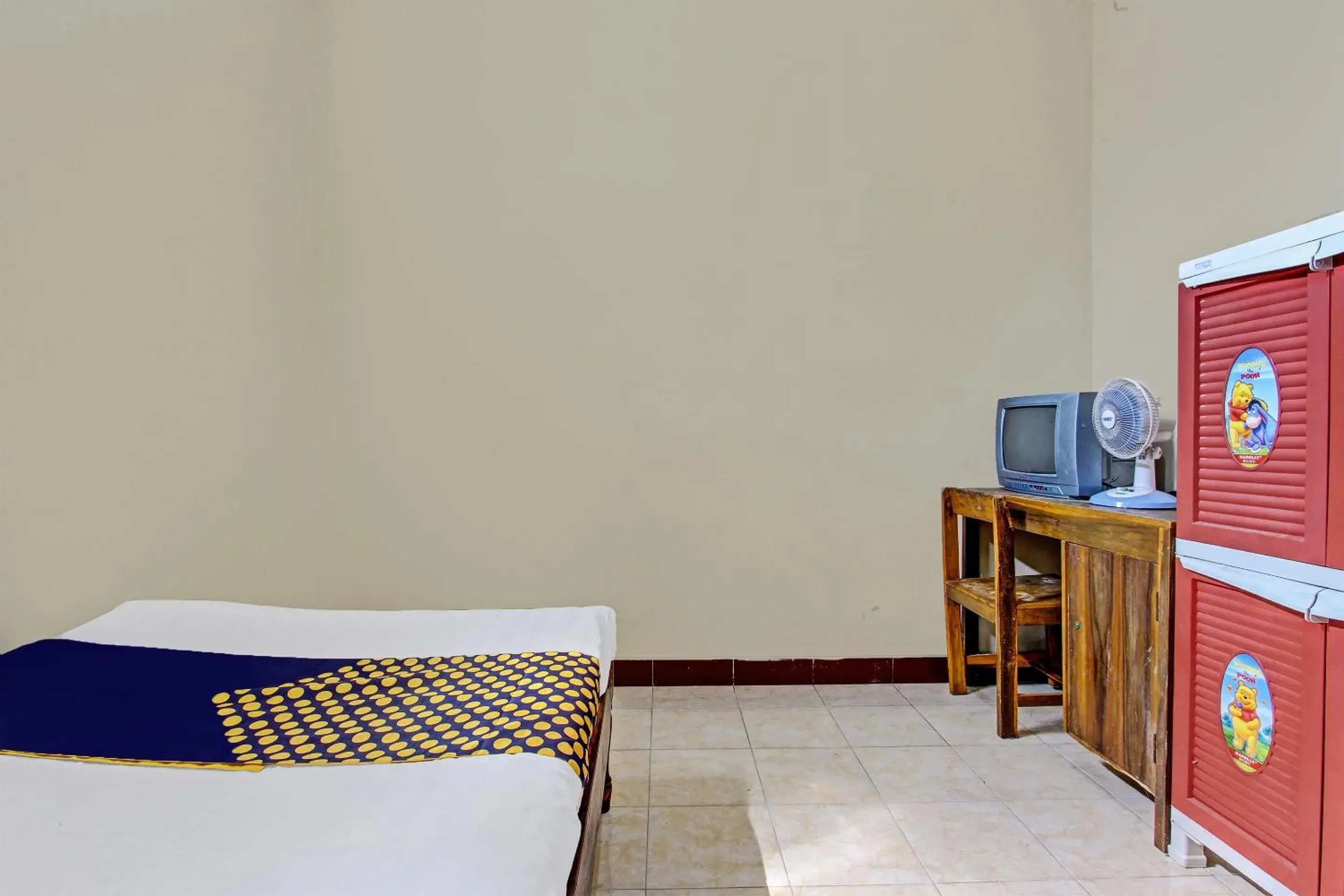 Budget Double Room in Hotel O Puri Kasih Guest House Syariah Budget Double Room in Hotel O Puri Kasih Guest House Syariah