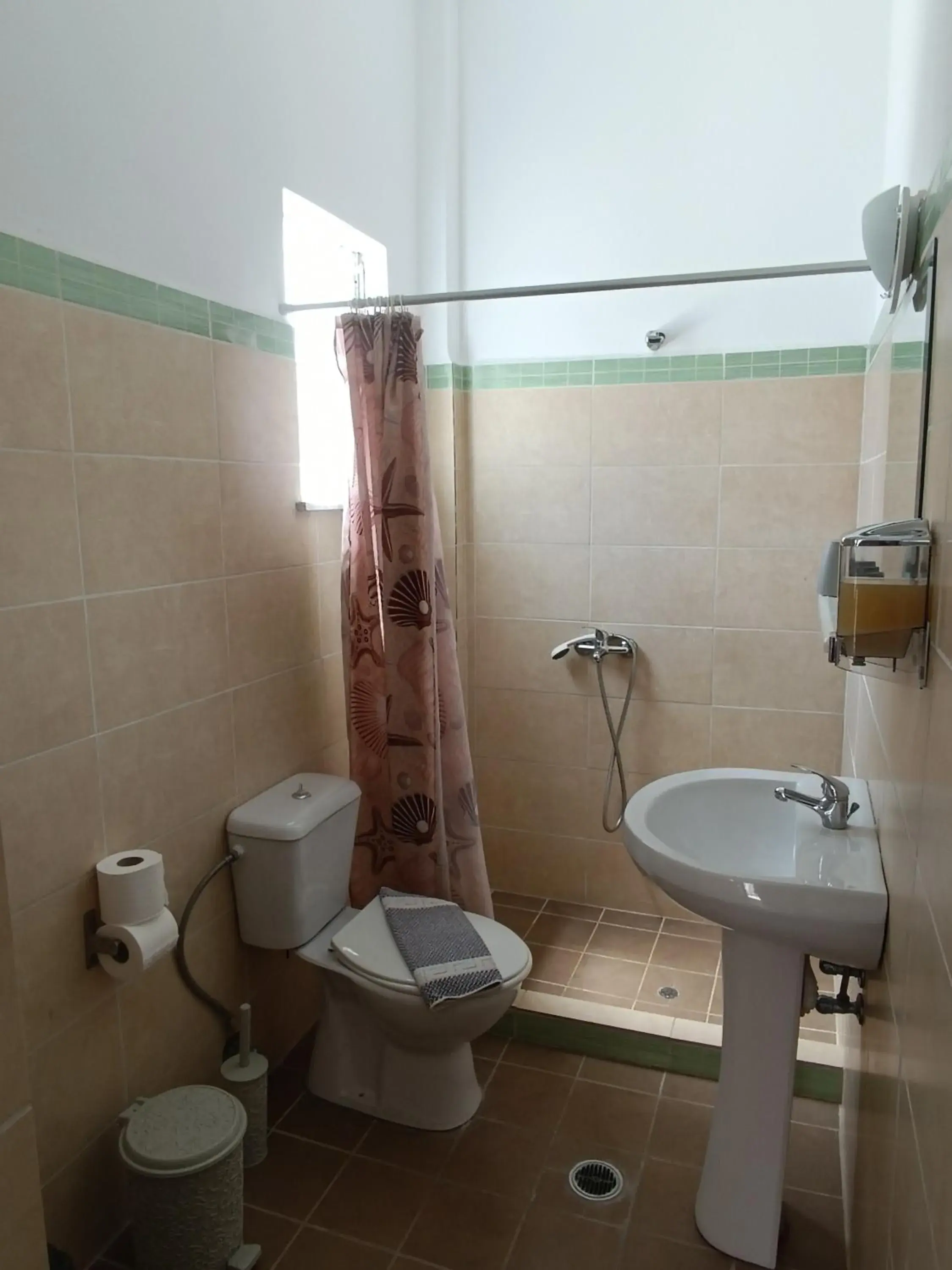 Comfort Quadruple Room in GOLDEN BEACH Comfort Quadruple Room in GOLDEN BEACH