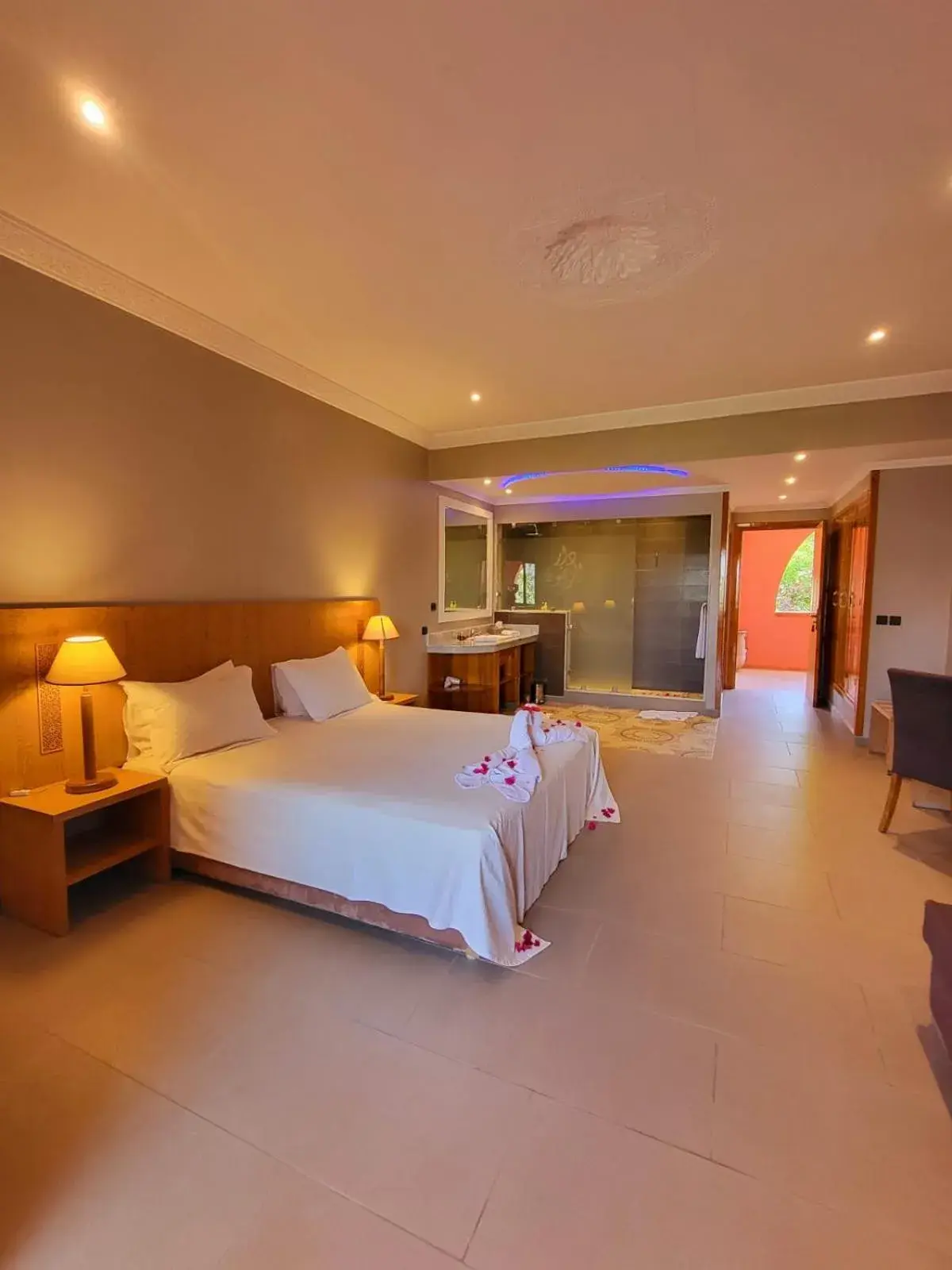 Deluxe Double Room with Garden View in La Maison Des Oliviers Deluxe Double Room with Garden View in La Maison Des Oliviers