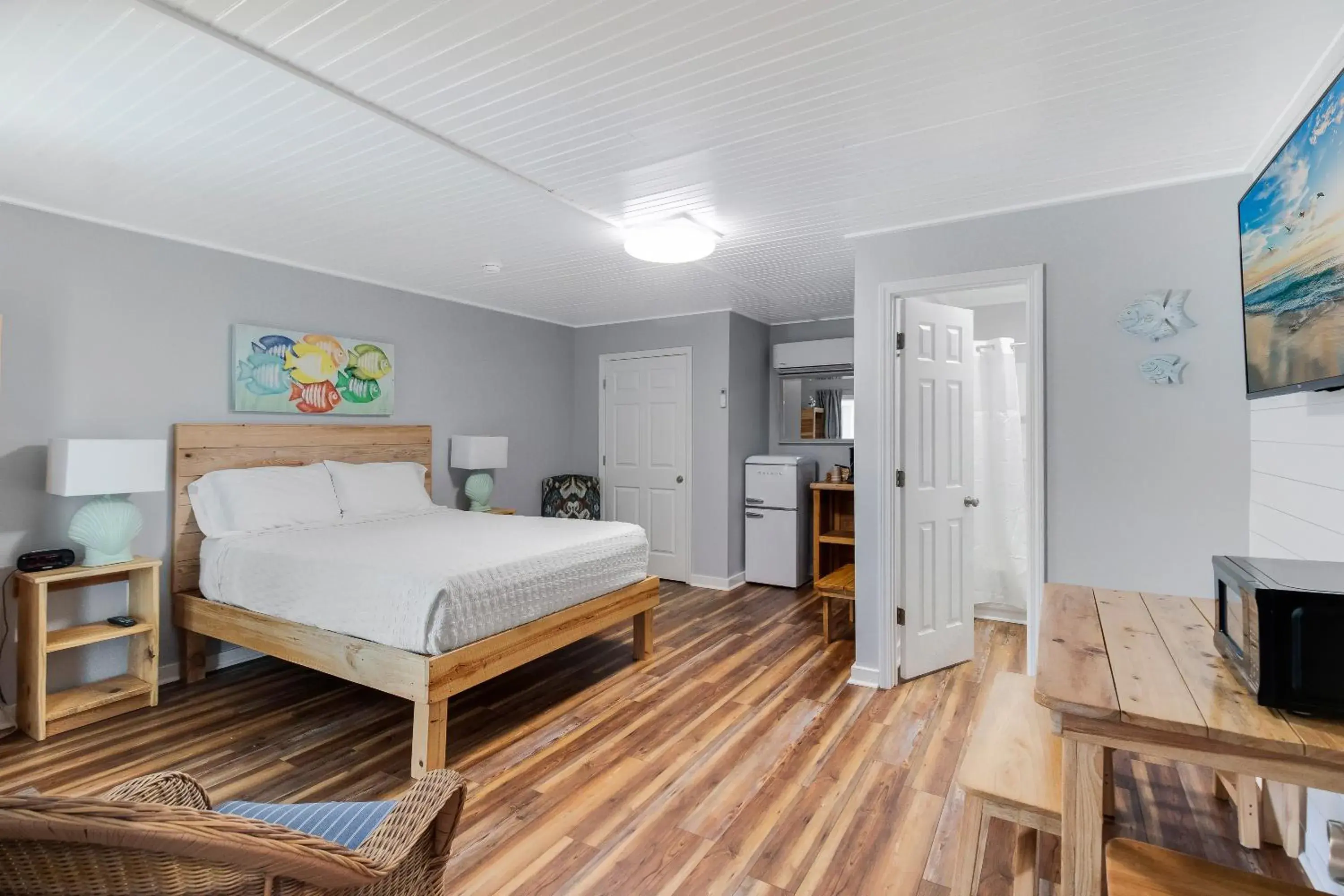 Deluxe Queen Room in Anchor Inn Motel Deluxe Queen Room in Anchor Inn Motel