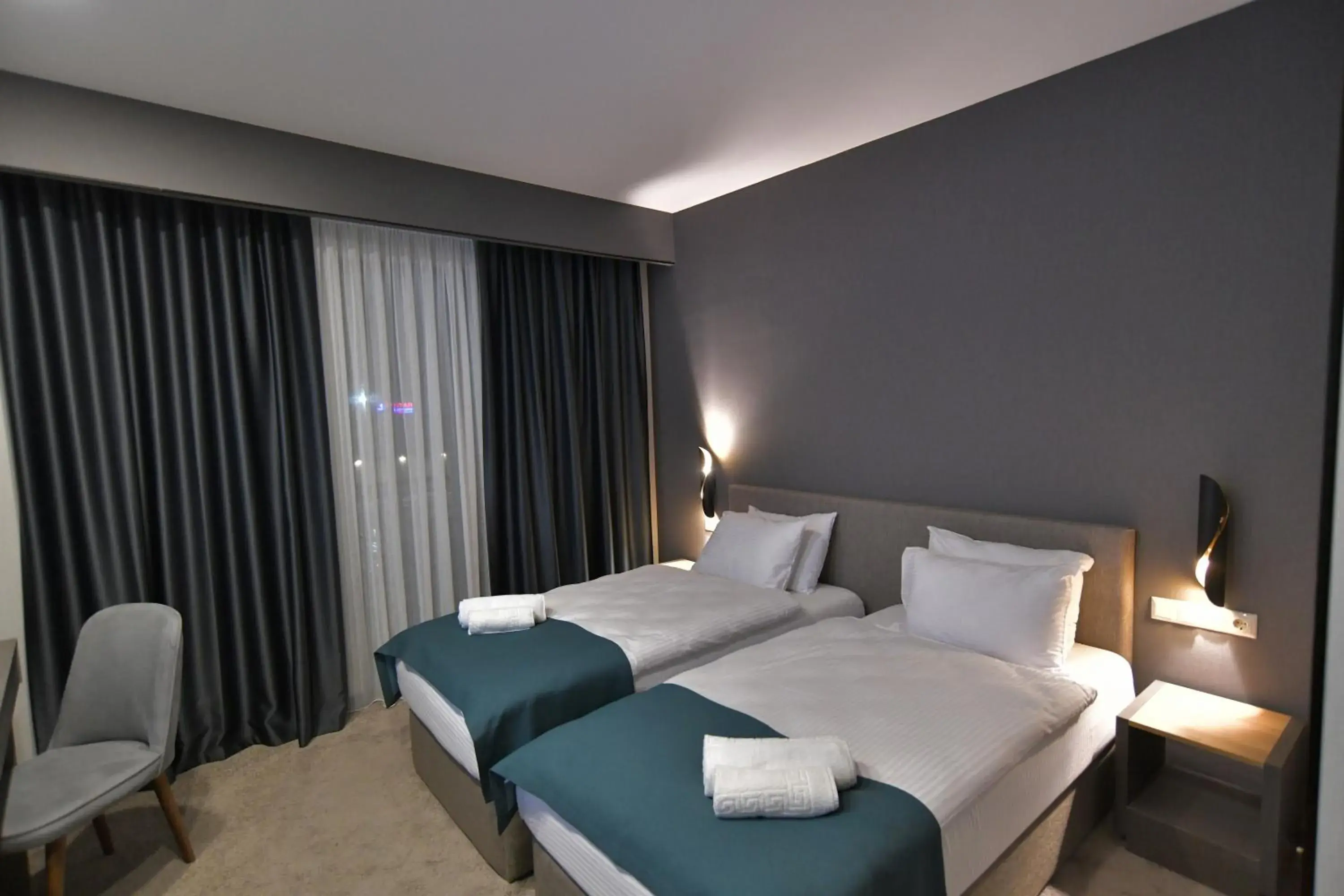 Budget Double or Twin Room in West Inn Georgia Budget Double or Twin Room in West Inn Georgia