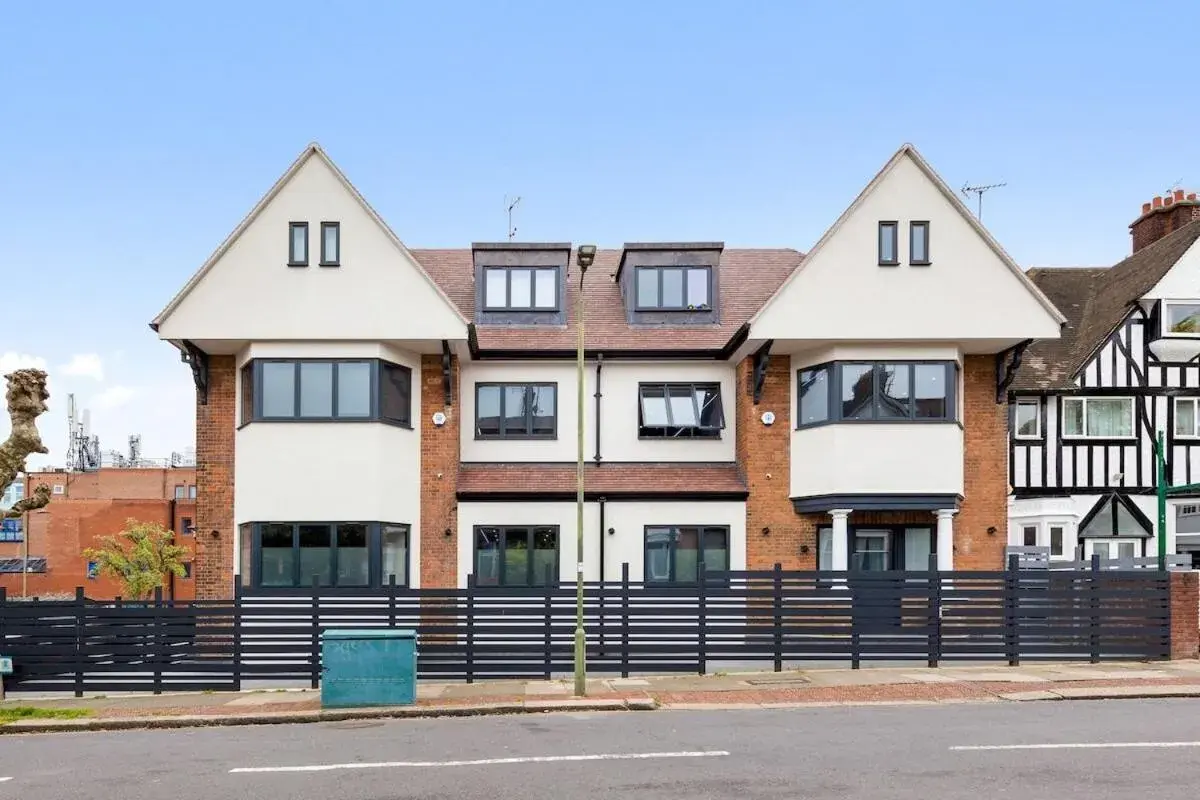 Studio Apartment in Stylish Studio Apt By Stay Smart Short Lets & Serviced Accommodation Woodstock With Free WiFi Studio Apartment in Stylish Studio Apt By Stay Smart Short Lets & Serviced Accommodation Woodstock With Free WiFi