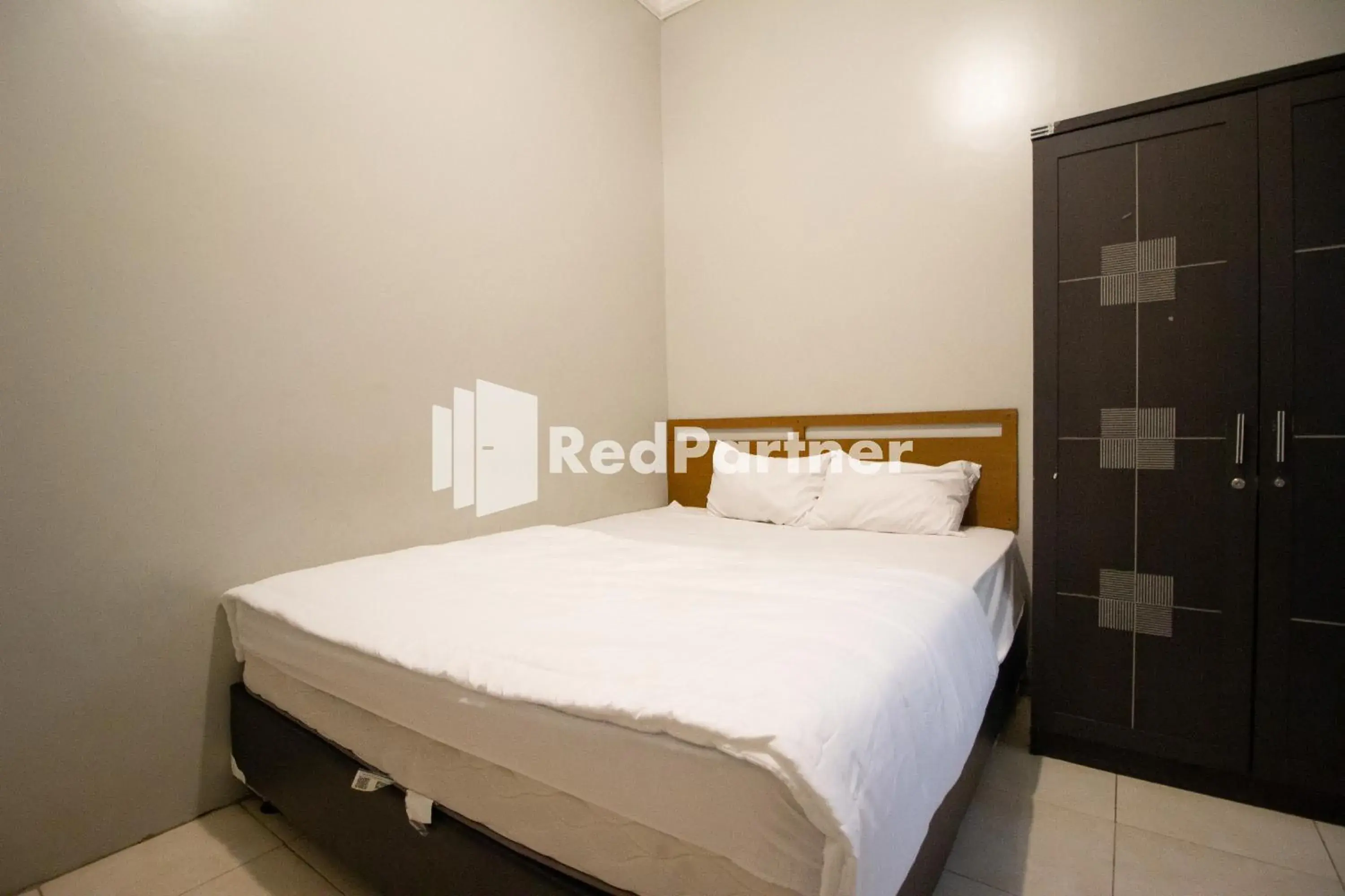 De Kost Solo Mitra RedDoorz De Kost Solo Mitra RedDoorz