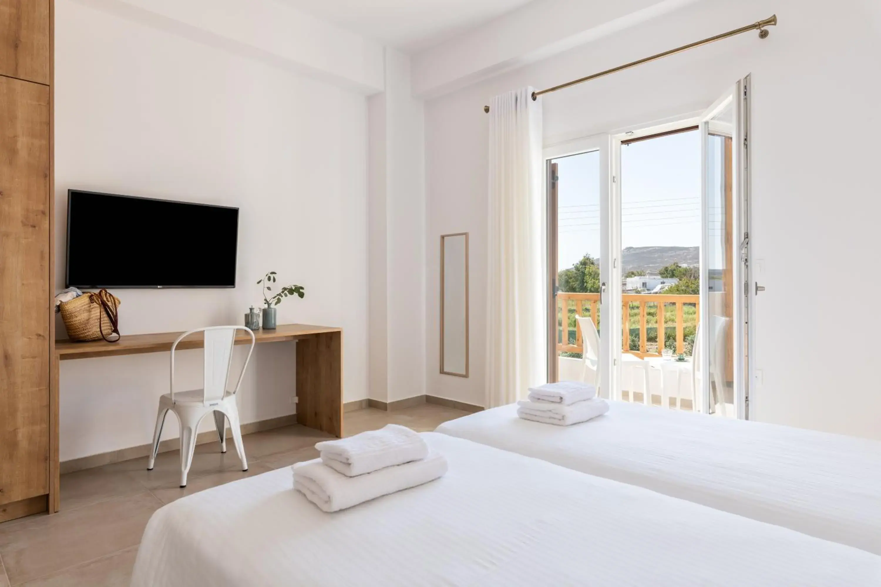 Summer is On Room for 2 in Mykonaki Hotel Summer is On Room for 2 in Mykonaki Hotel