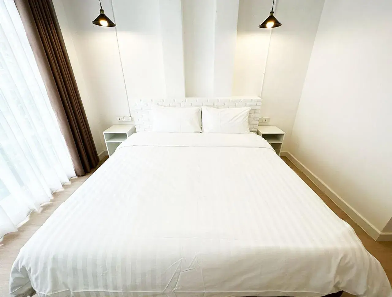 Standard Double Room in River Home Bangkok Standard Double Room in River Home Bangkok