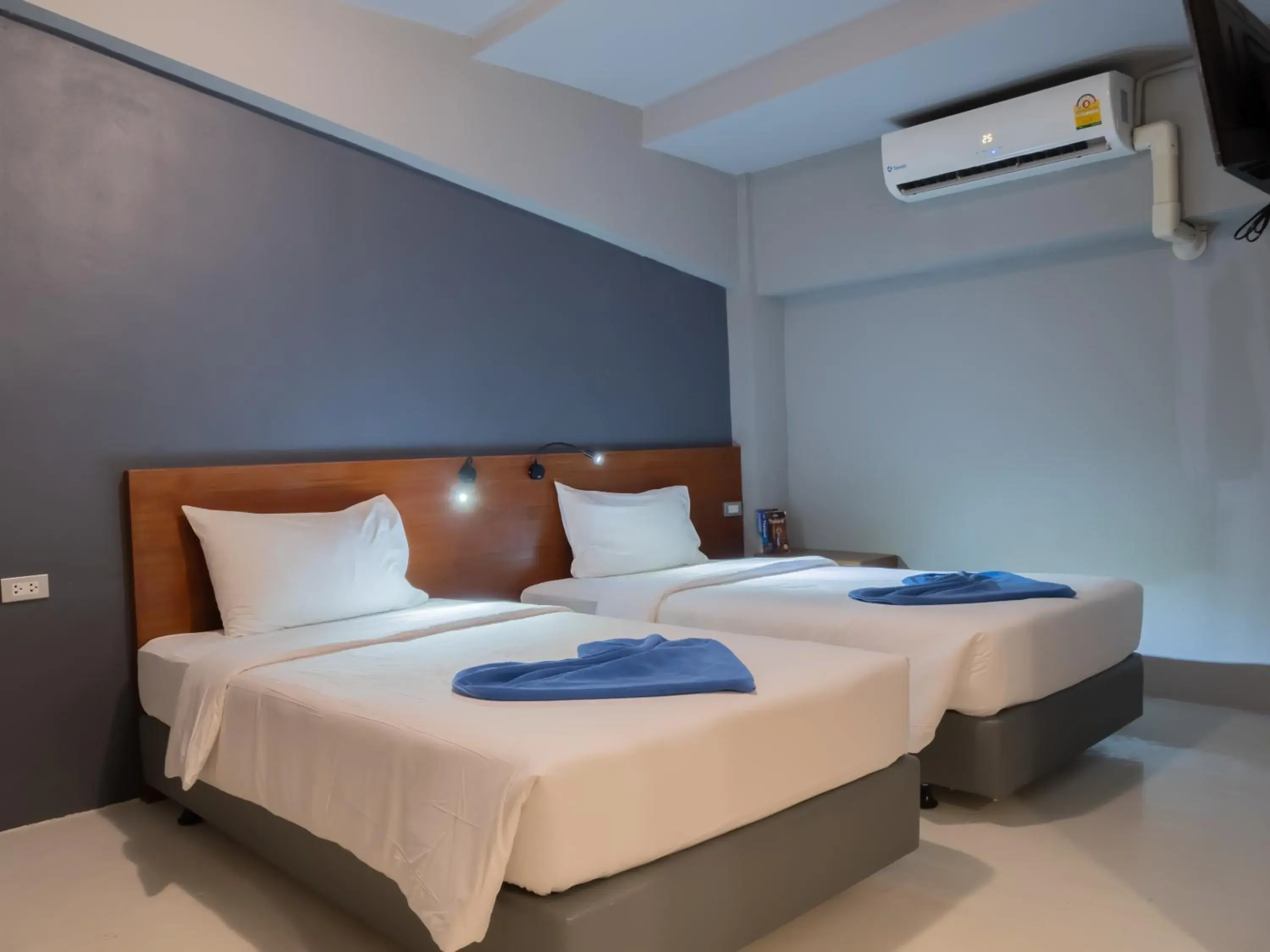 Standard Twin Room in Leisure Hostel Standard Twin Room in Leisure Hostel